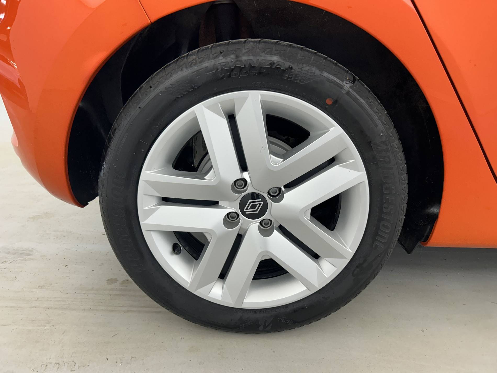 Vente en ligne Renault Clio 5 Clio E-Tech full hybrid 145 ch GSR2 au prix de 19 590 €