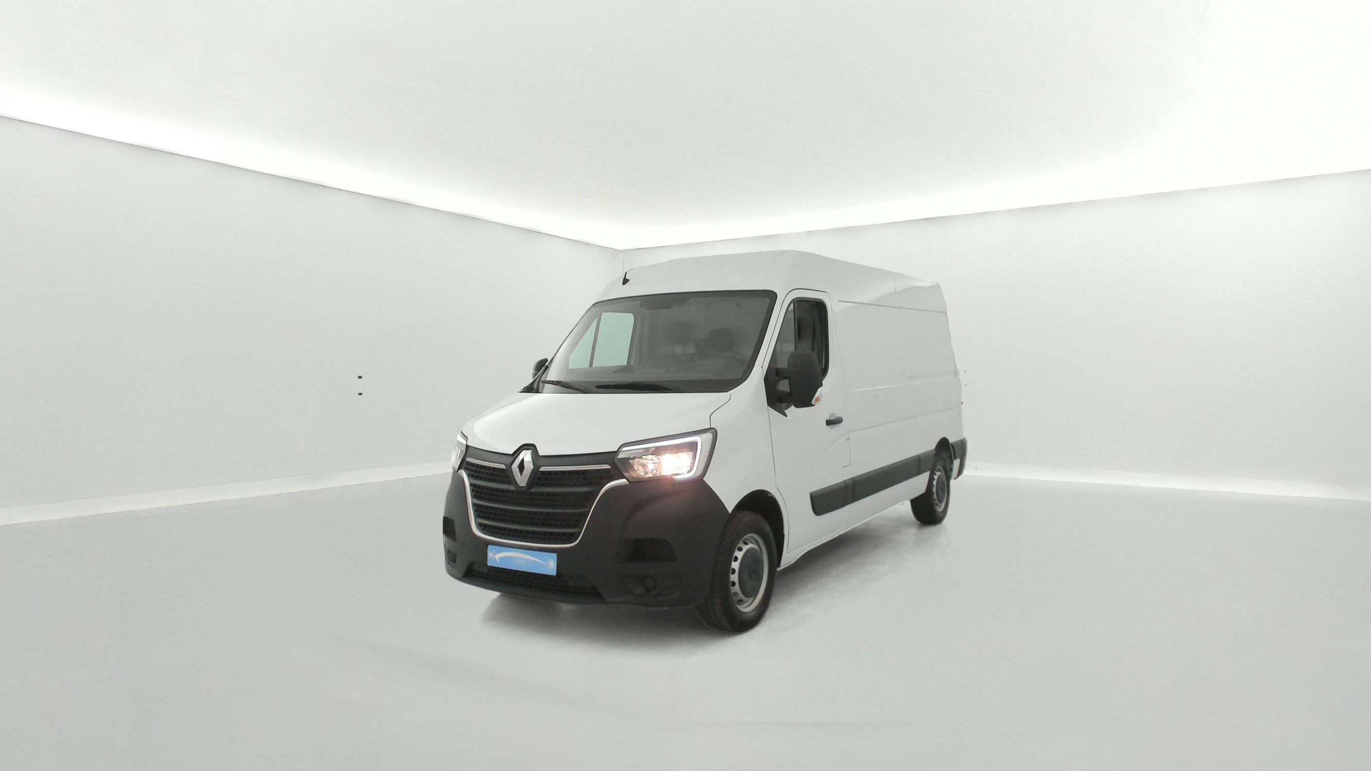 Renault Master Fourgon MASTER FGN TRAC F3500 L2H2 BLUE DCI 135 occasion de 2024 en vente à Lamballe