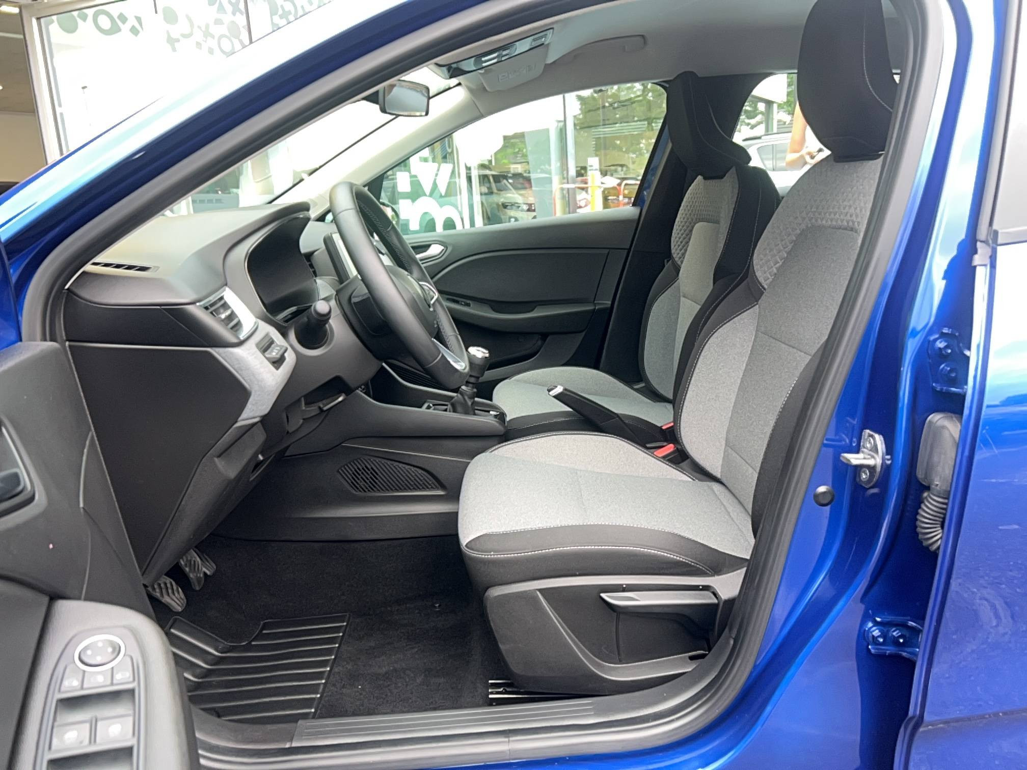 Vente en ligne Renault Clio 5 Clio TCe 90 au prix de 15 990 €