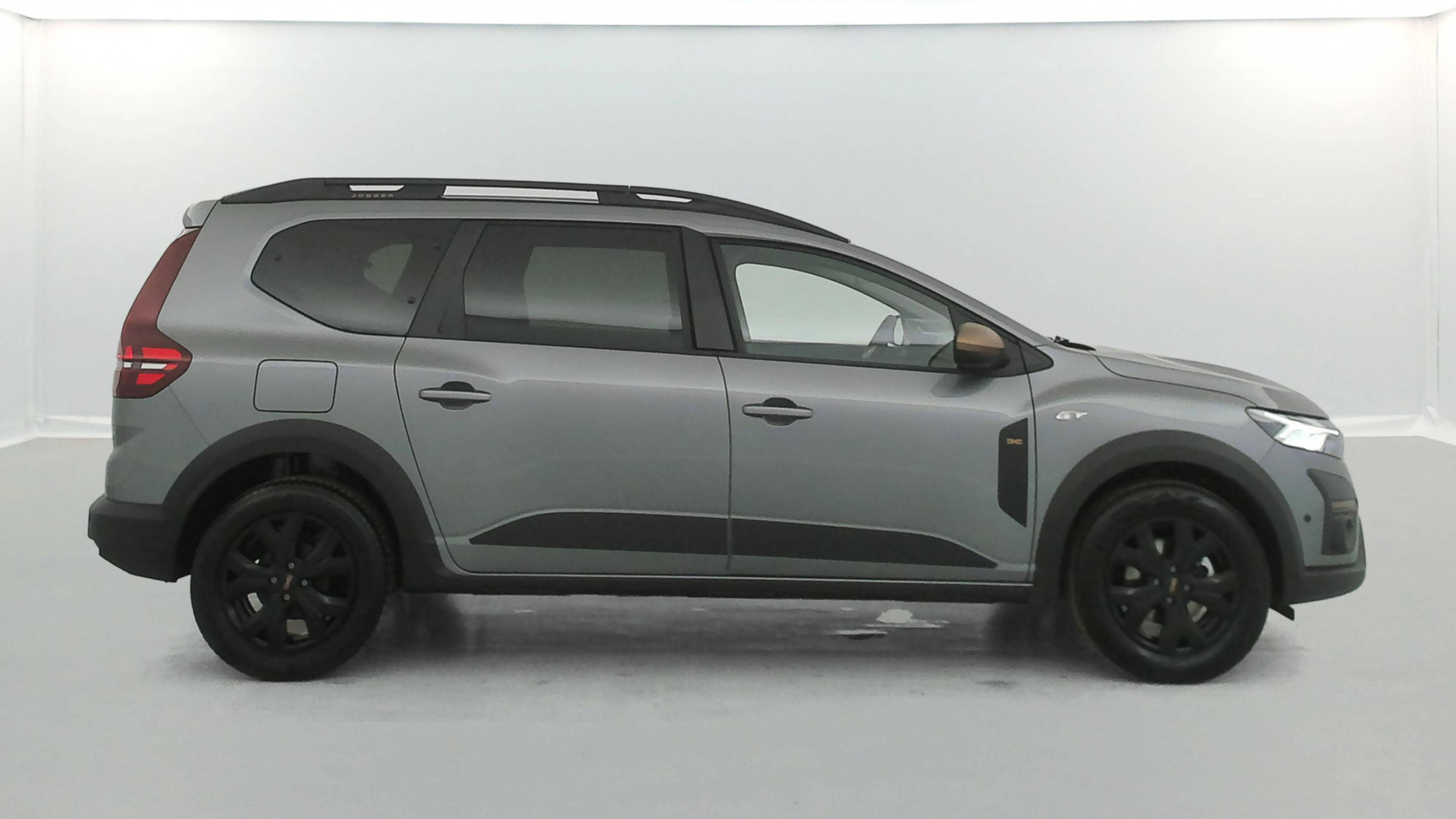 Vente en ligne Dacia Jogger  Hybrid 140 7 places GSR2 au prix de 24 590 €