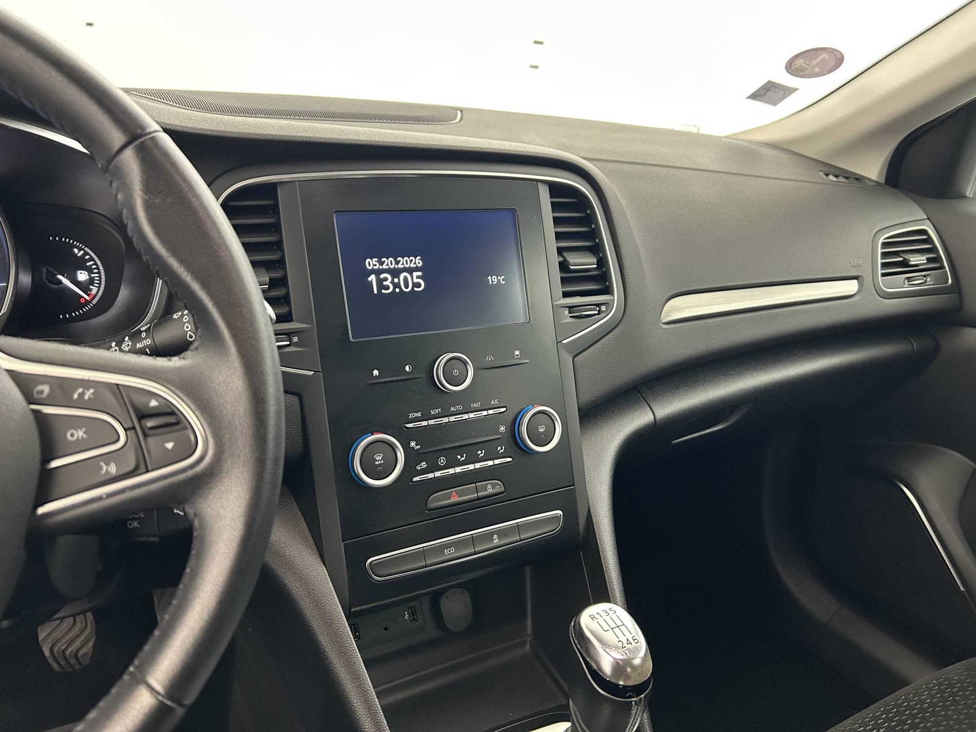Vente en ligne Renault Megane 4 Mégane IV Berline TCe 100 Energy au prix de 10 590 €