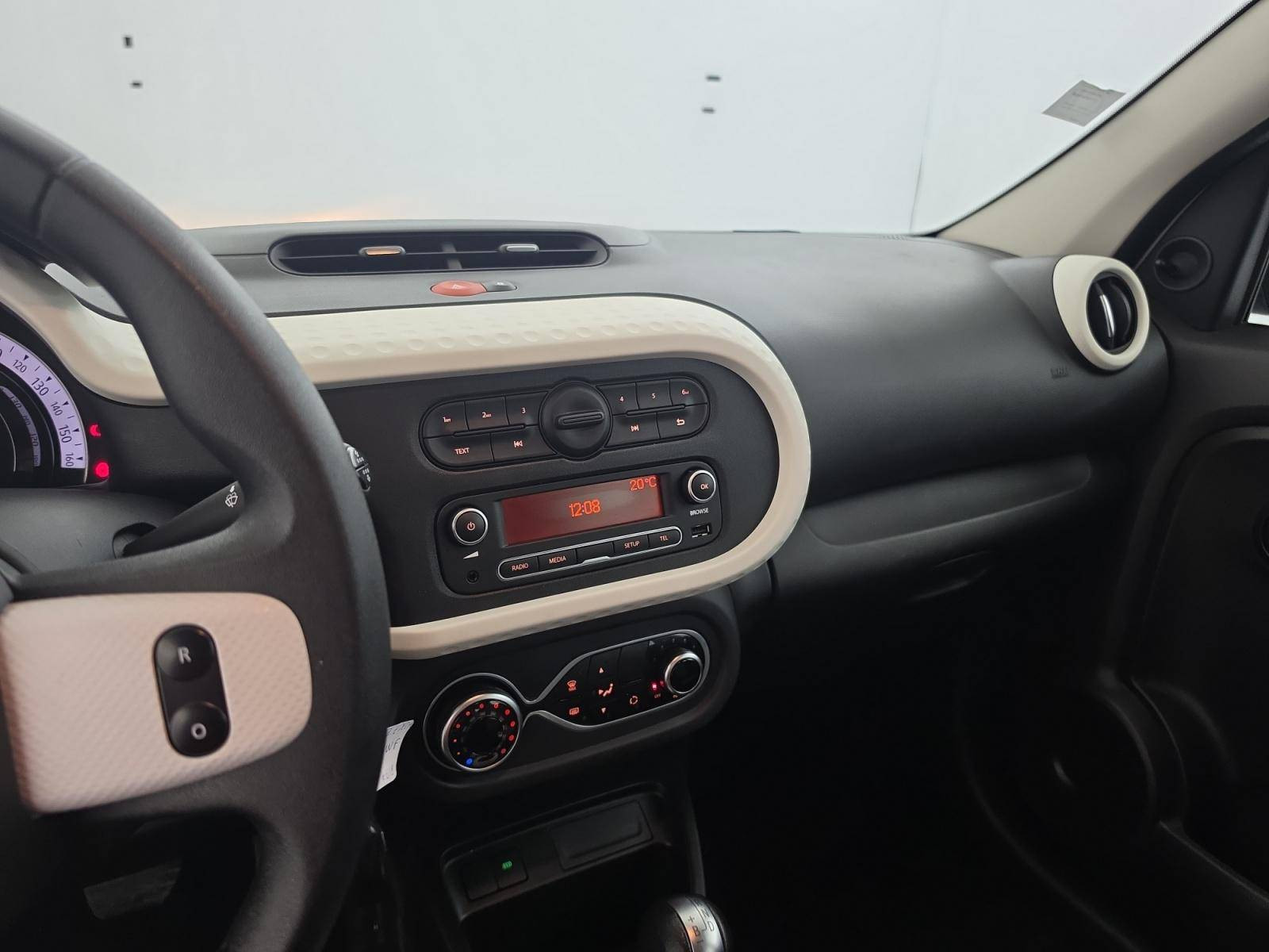 Vente en ligne Renault Twingo Electrique Twingo III E-Tech au prix de 10 950 €