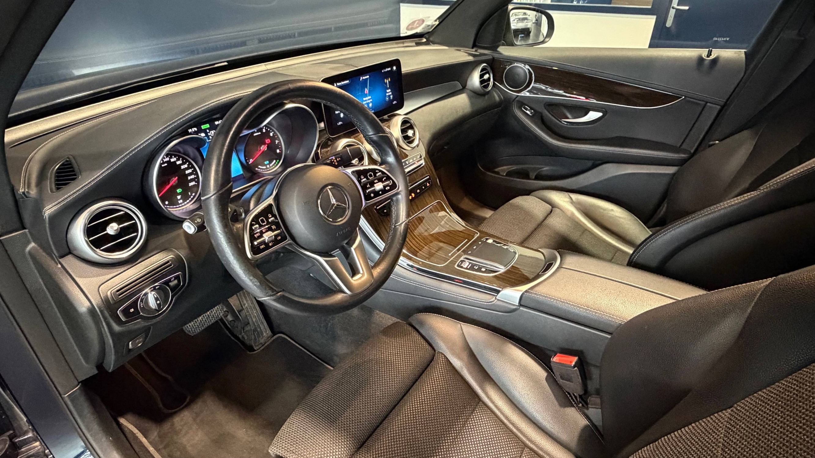 Vente en ligne Mercedes GLC GLC 300 e EQ POWER 9G-Tronic 4Matic au prix de 28 990 €