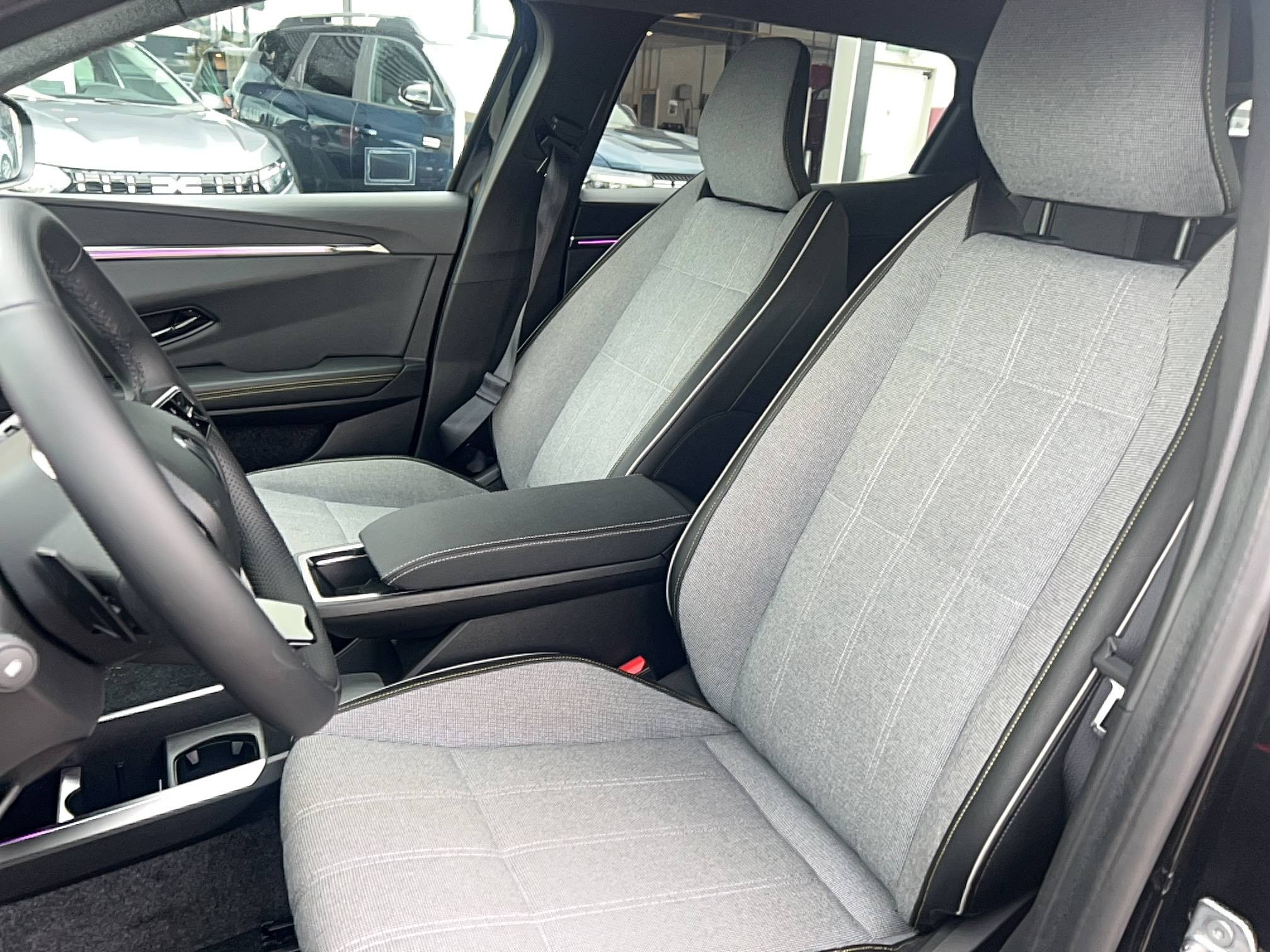 Vente en ligne Renault Scenic E-Tech Scenic E-Tech électrique 220 ch grande autonomie au prix de 37 749 €