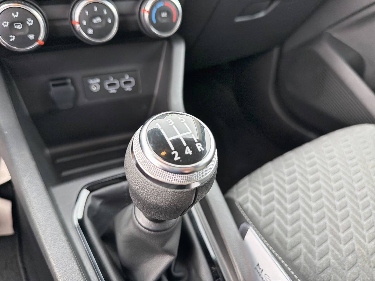 Vente en ligne Renault Clio 5 Clio SCe 65 au prix de 13 490 €