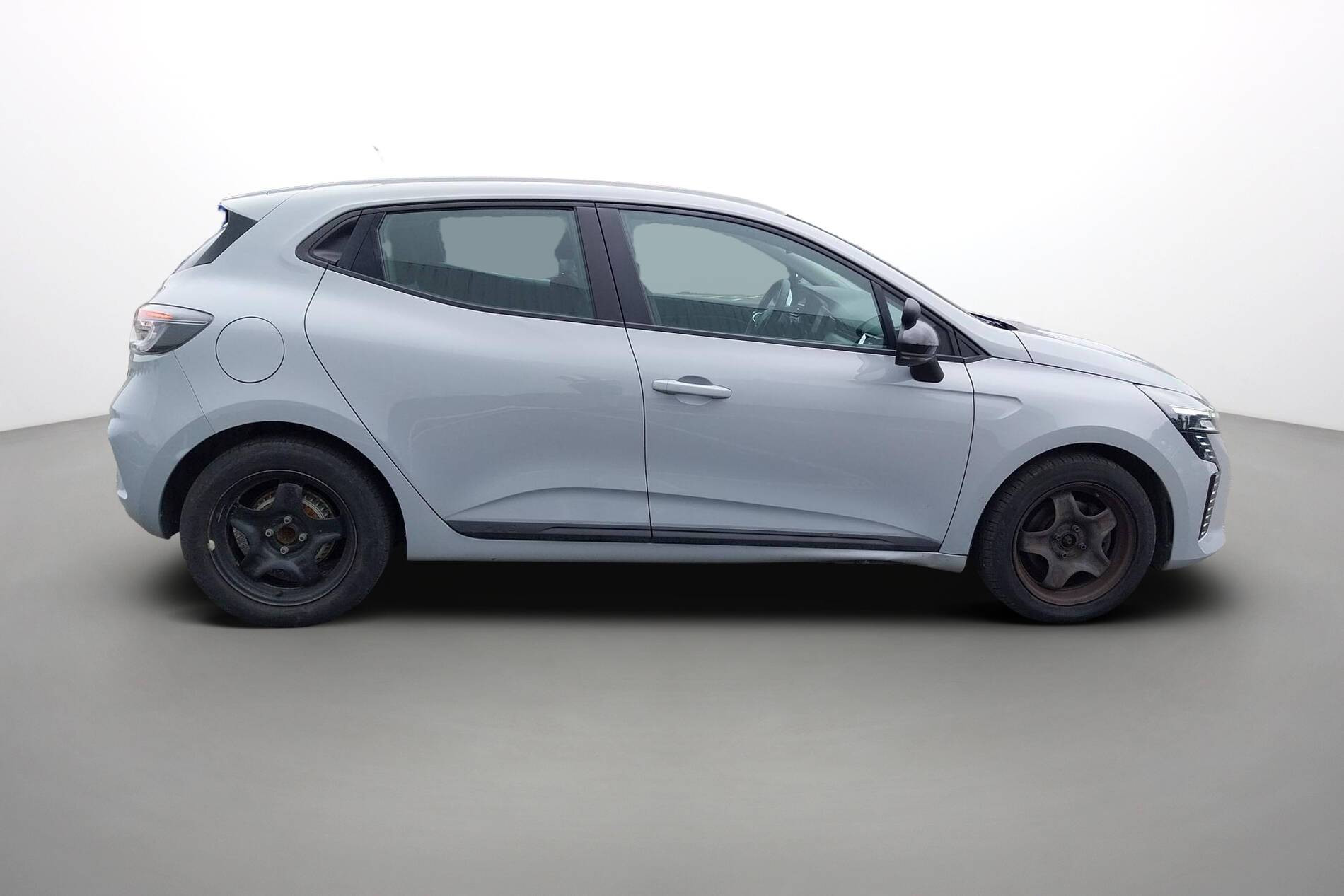 Vente en ligne Renault Clio 5 Clio Blue dCi 100 au prix de 13 990 €