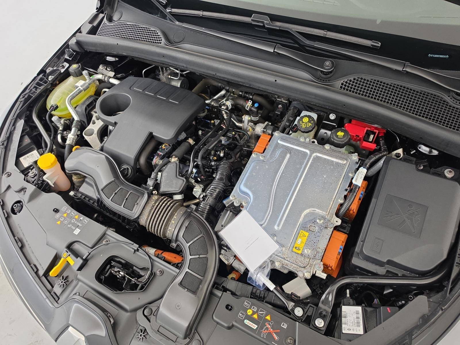 Vente en ligne Renault Clio 5 Clio E-Tech full hybrid 145 au prix de 16 990 €