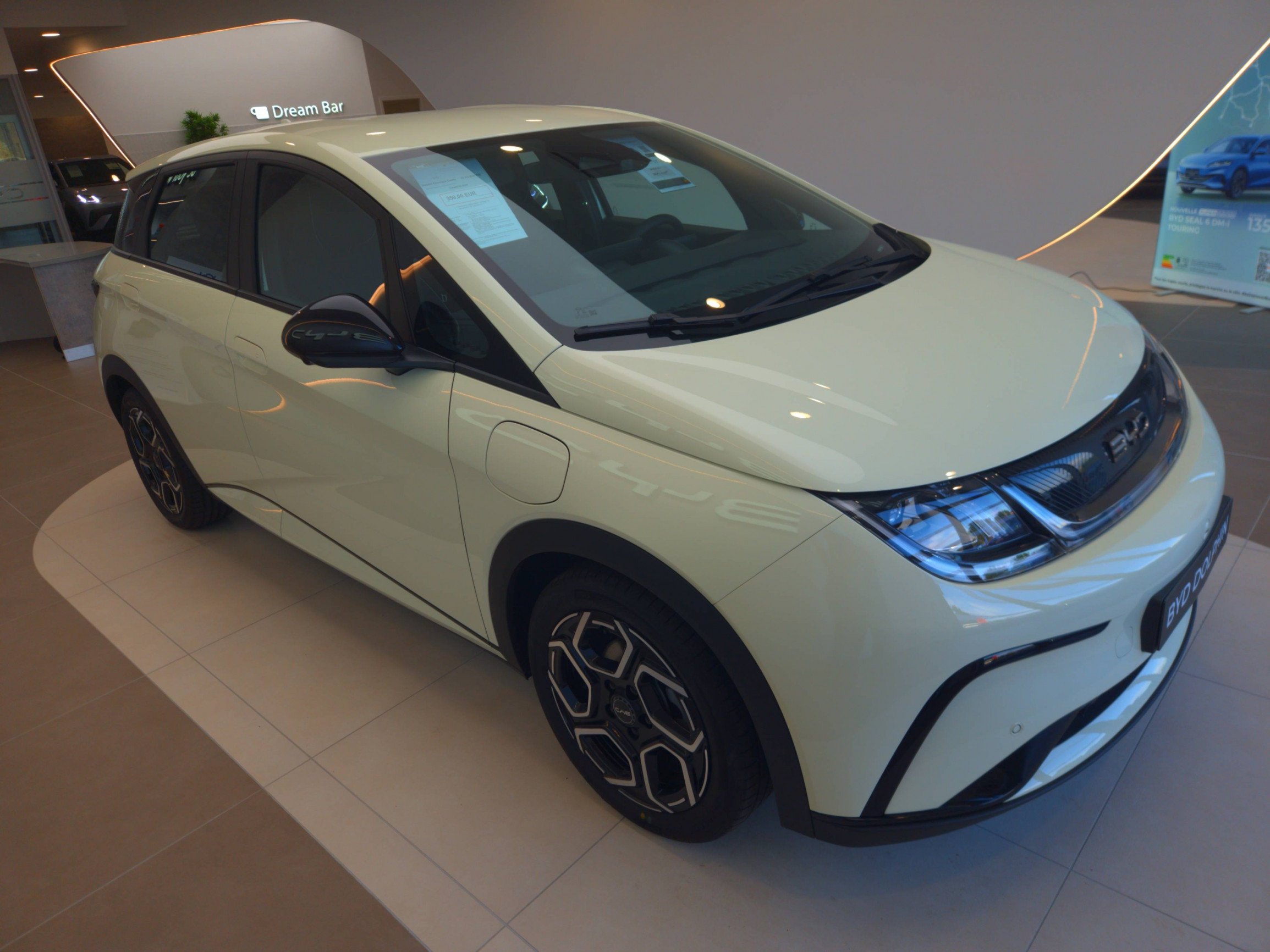 Vente en ligne Byd Dolphin  60,4 kWh 204 ch au prix de 27 990 €