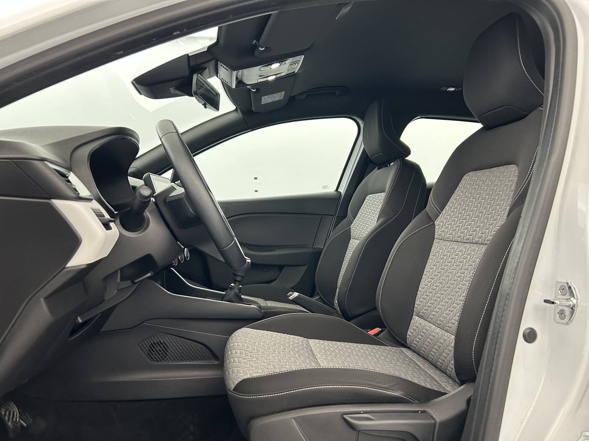 Vente en ligne Renault Clio 5 Clio TCe 90 - 21N au prix de 14 390 €