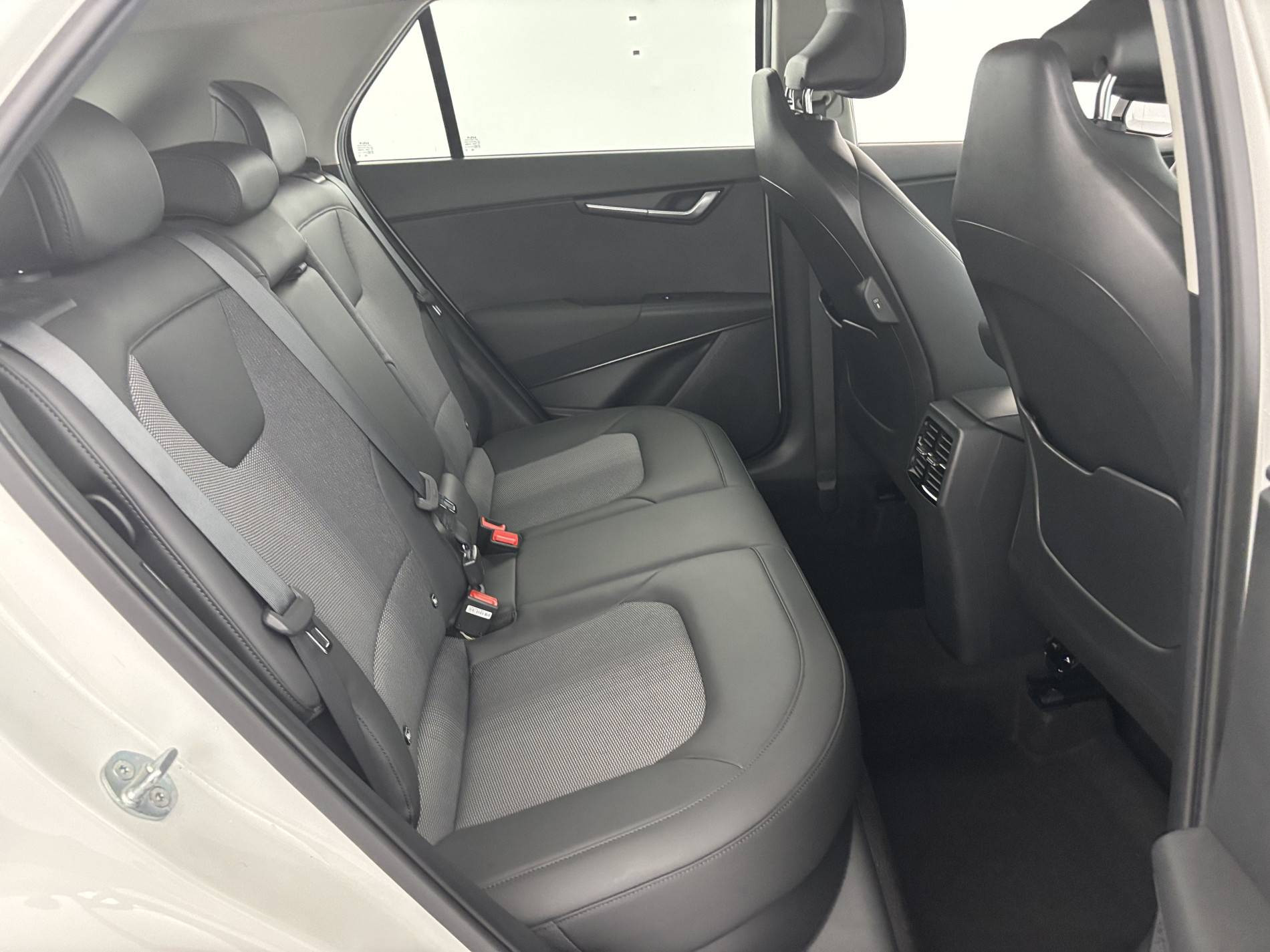 Vente en ligne Kia Niro  1.6 GDi 171 ch PHEV DCT6 au prix de 27 490 €