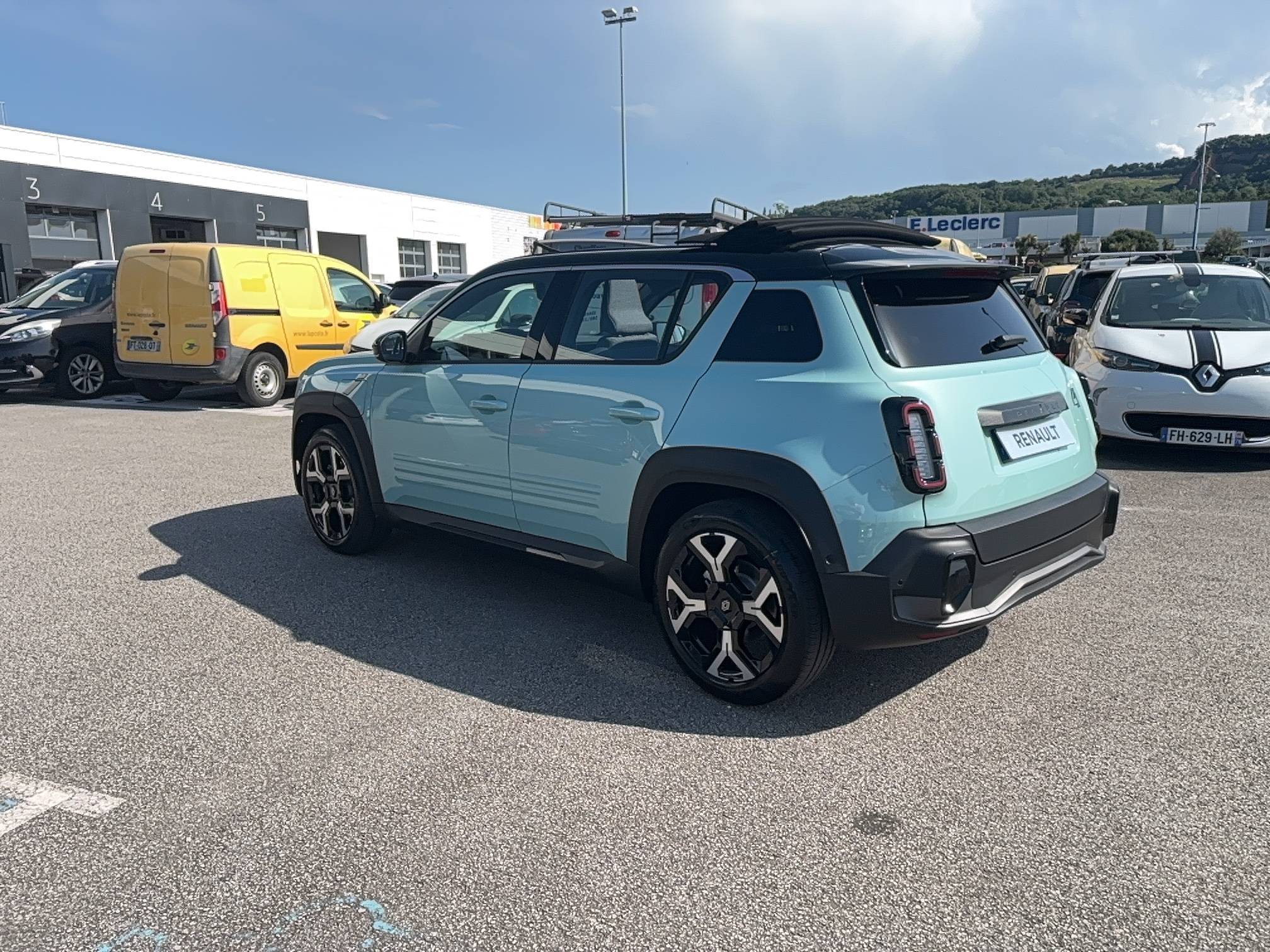 Vente en ligne Renault R4 E-Tech  150 ch autonomie confort au prix de 36 900 €