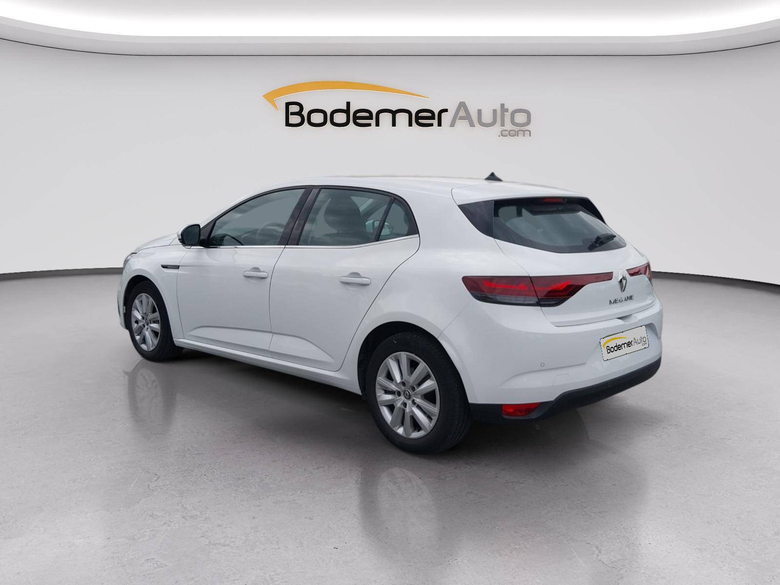 Vente en ligne Renault Megane 4 Mégane IV Berline Blue dCi 115 au prix de 13 290 €