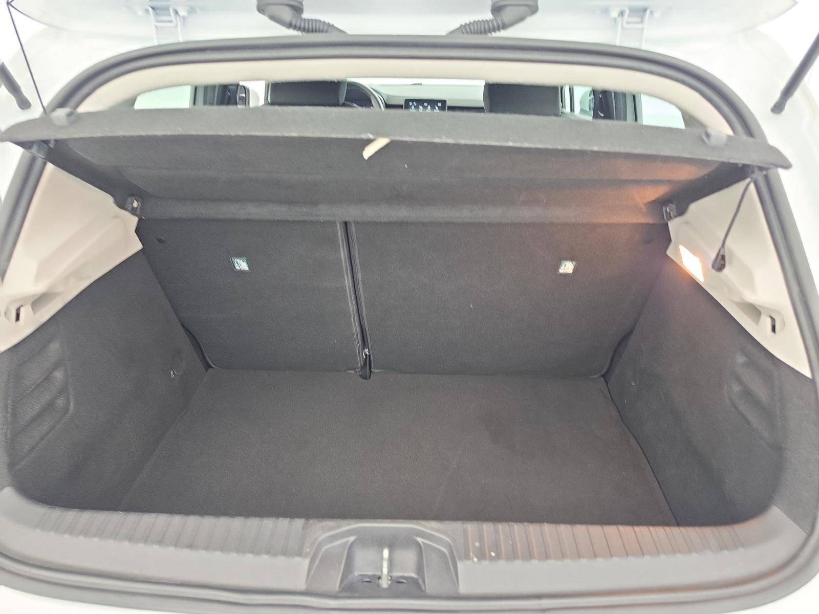 Vente en ligne Renault Clio 5 Clio E-Tech 140 - 21N au prix de 14 890 €