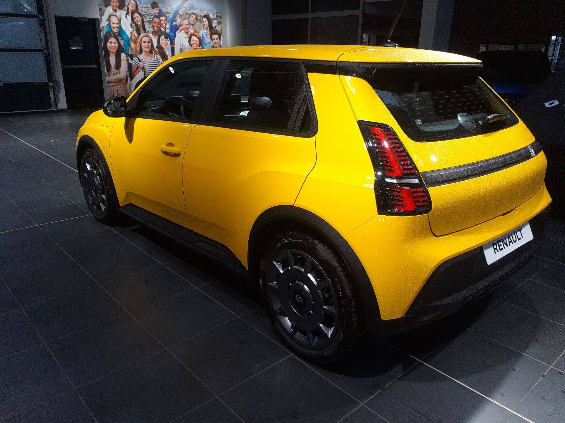 Vente en ligne Renault R5 E-Tech  120 ch autonomie urbaine au prix de 27 390 €