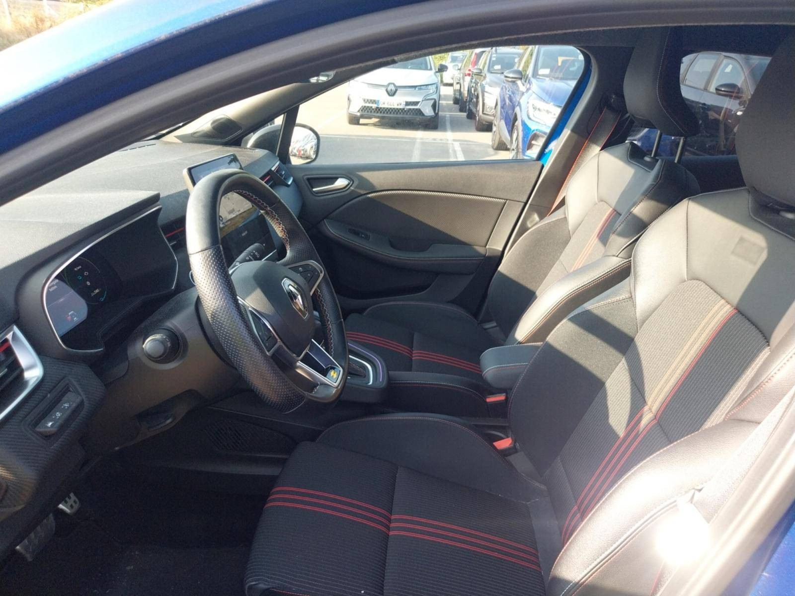 Vente en ligne Renault Clio 5 Clio E-Tech hybride 145 au prix de 19 490 €