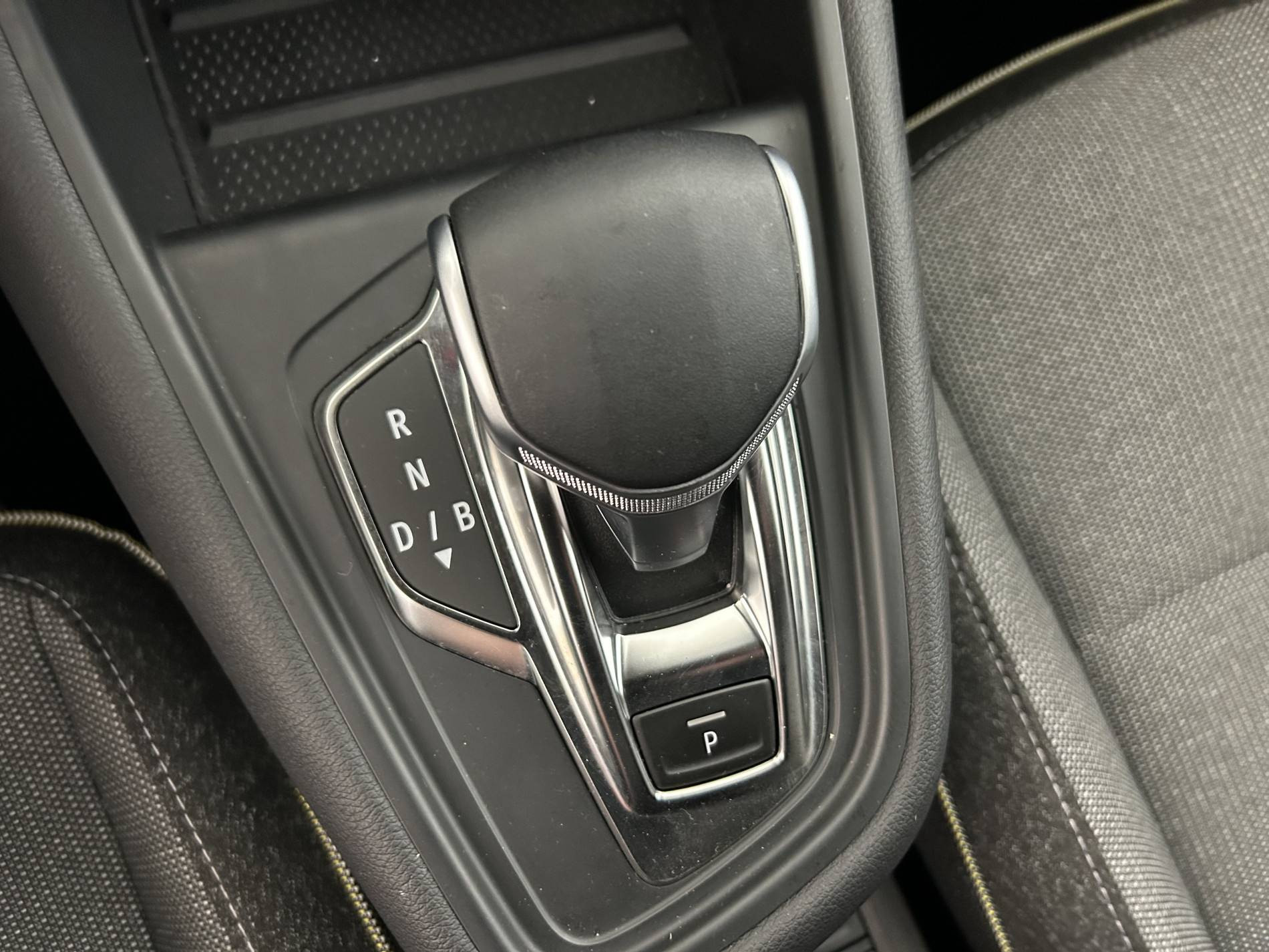 Vente en ligne Renault Symbioz  E-Tech full hybrid 145 au prix de 26 911 €