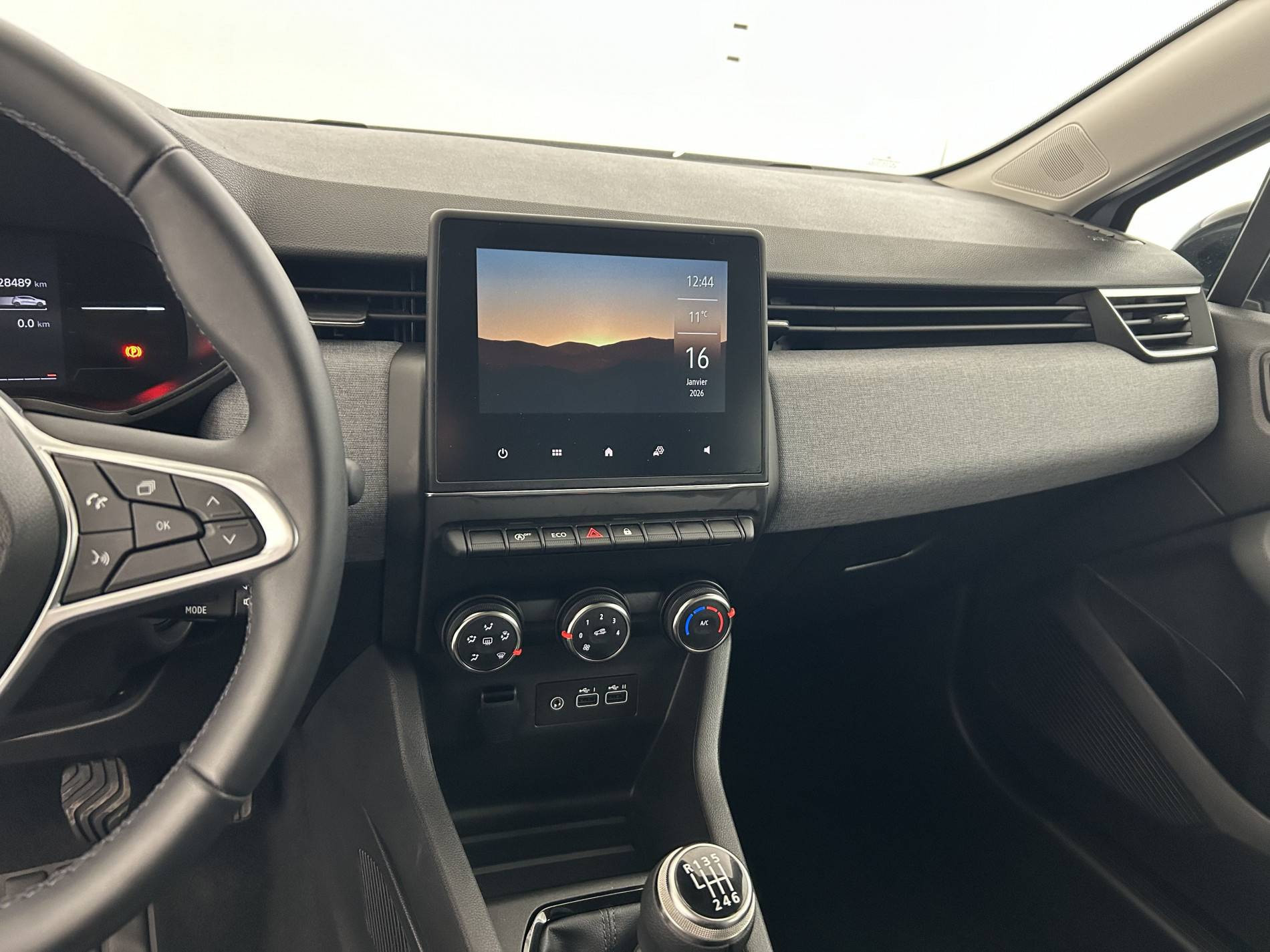 Vente en ligne Renault Clio 5 Clio TCe 90 au prix de 15 200 €