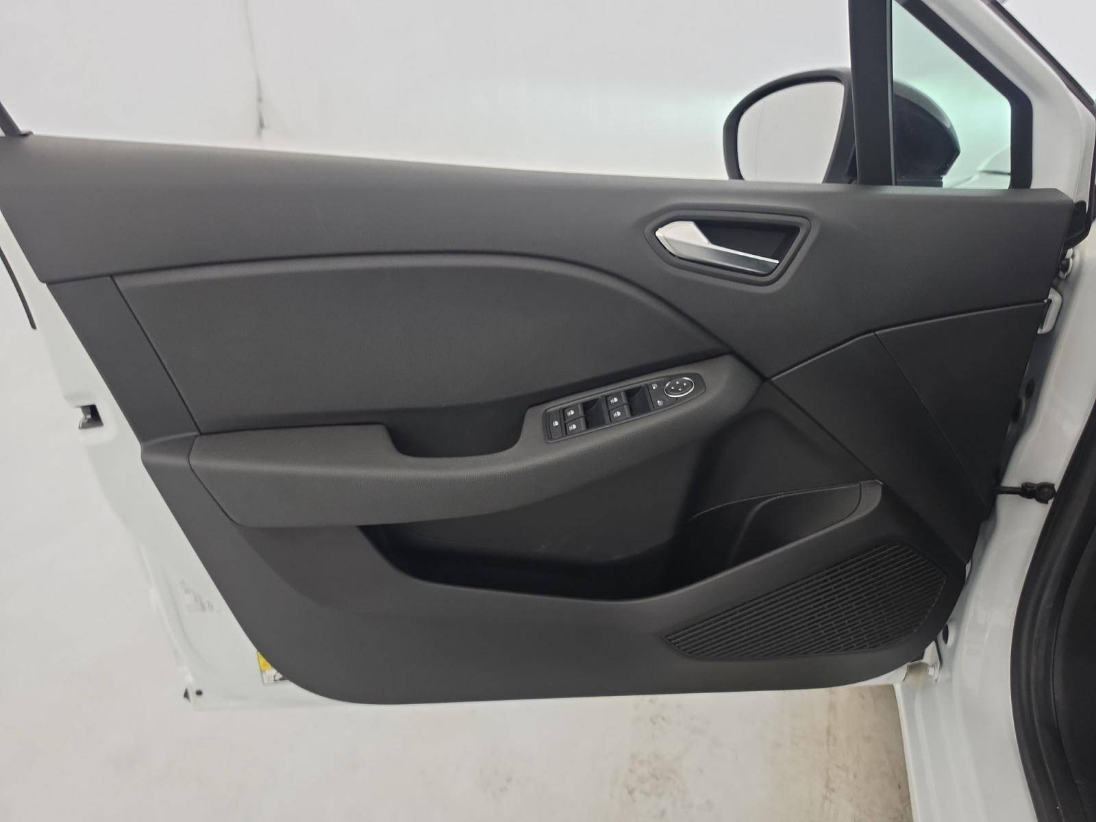 Vente en ligne Renault Clio 5 Clio TCe 90 au prix de 13 999 €