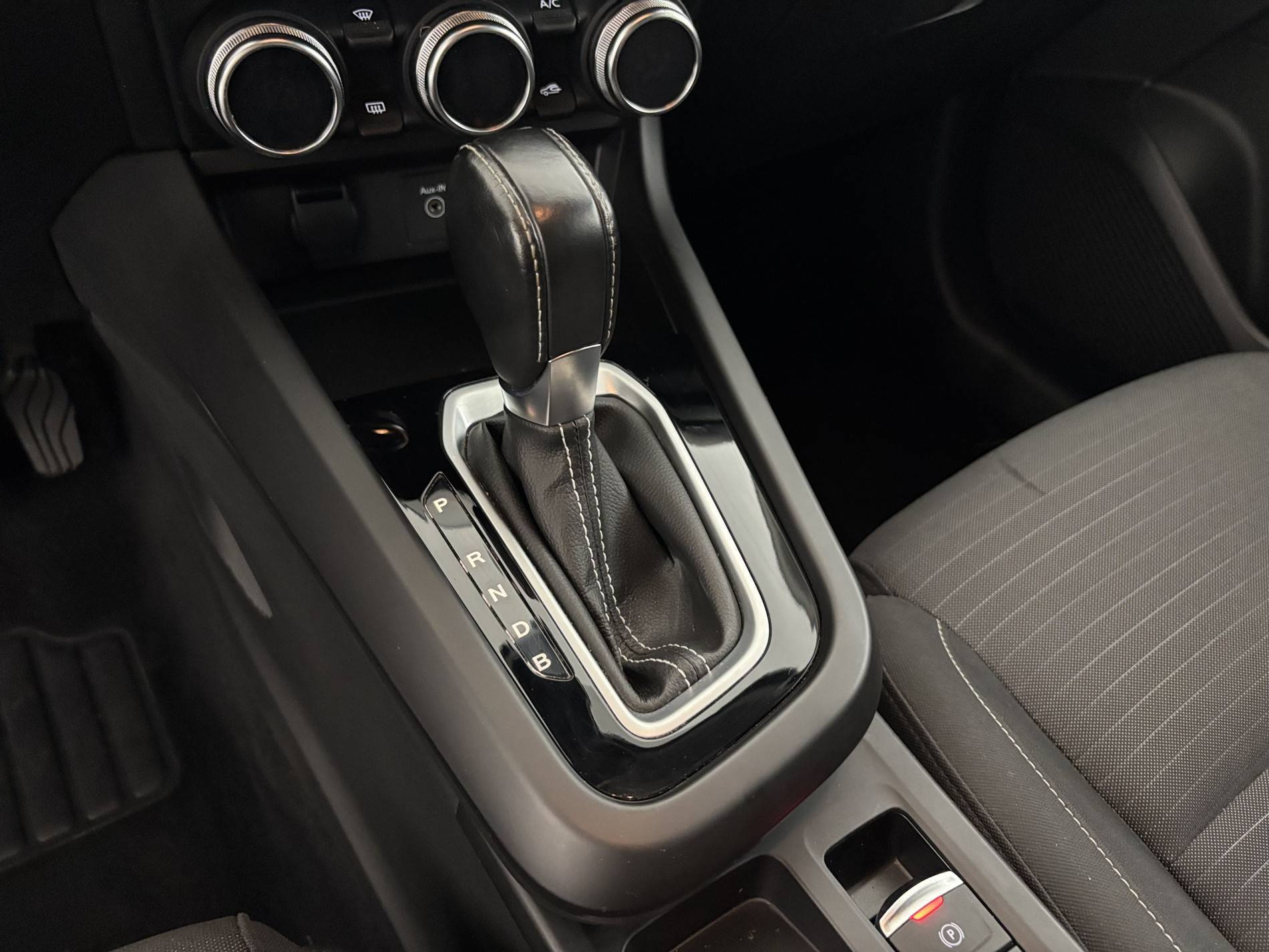 Vente en ligne Renault Arkana  E-Tech hybride 145 - 22 au prix de 18 990 €