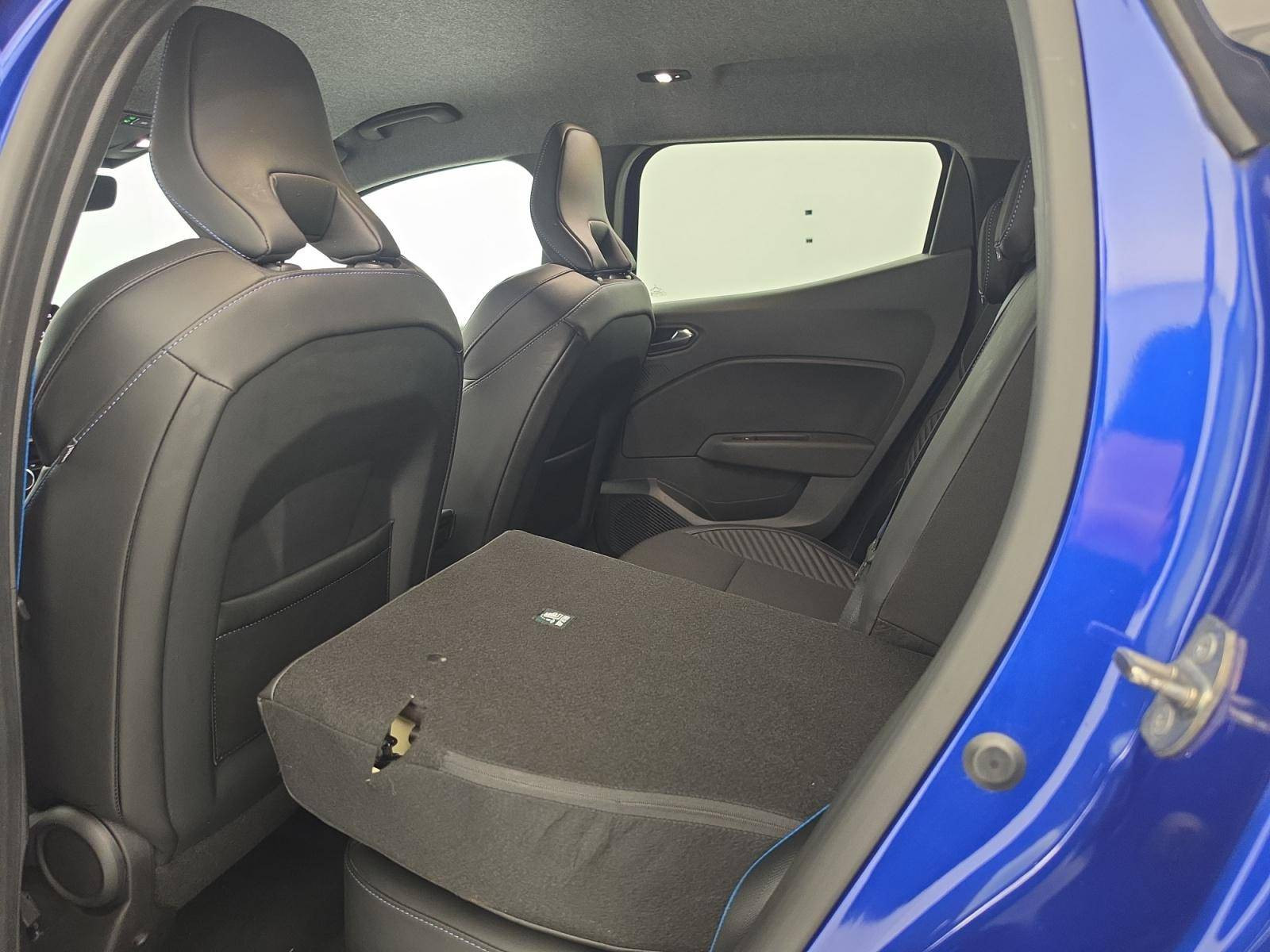 Vente en ligne Renault Clio 5 Clio E-Tech full hybrid 145 au prix de 21 500 €