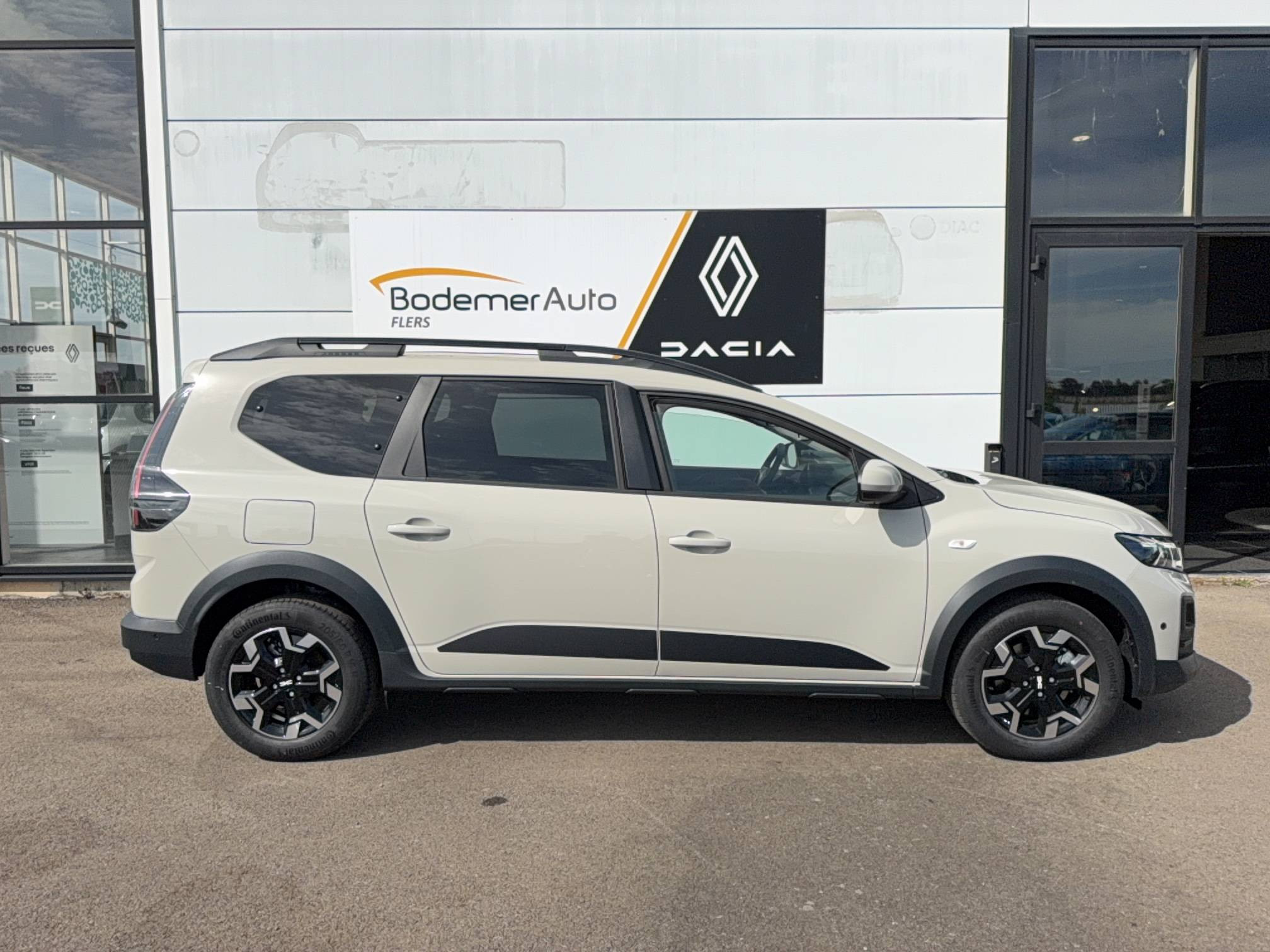 Vente en ligne Dacia Jogger Jogger ECO-G 120 auto 7 pl au prix de 25 300 €
