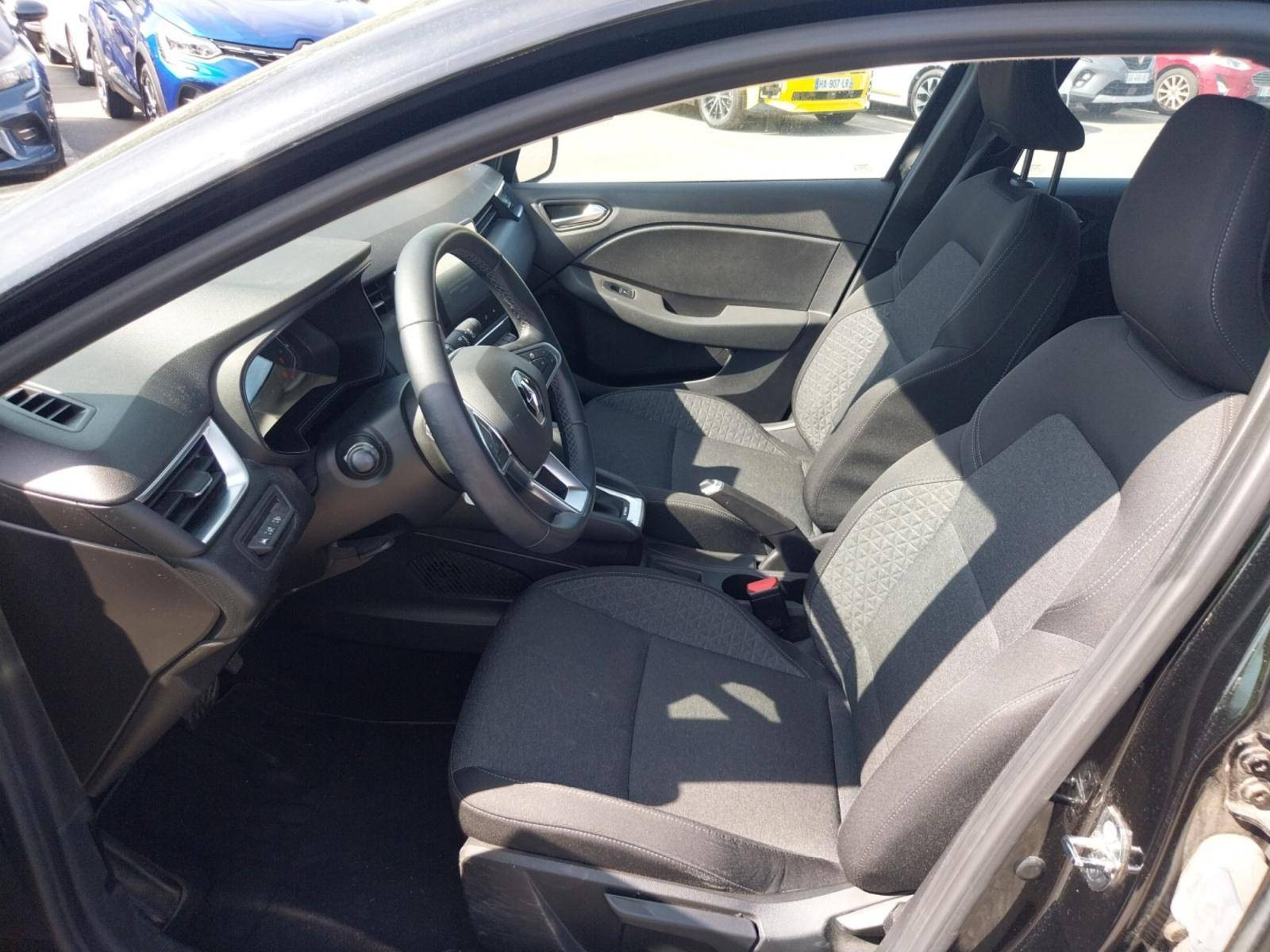 Vente en ligne Renault Clio 5 Clio E-Tech 140 - 21N au prix de 14 900 €