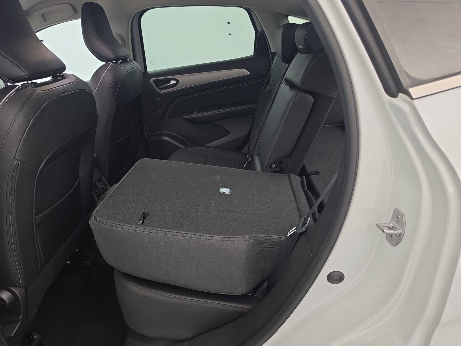 Vente en ligne Renault Arkana  E-Tech hybride 145 - 22 au prix de 21 990 €