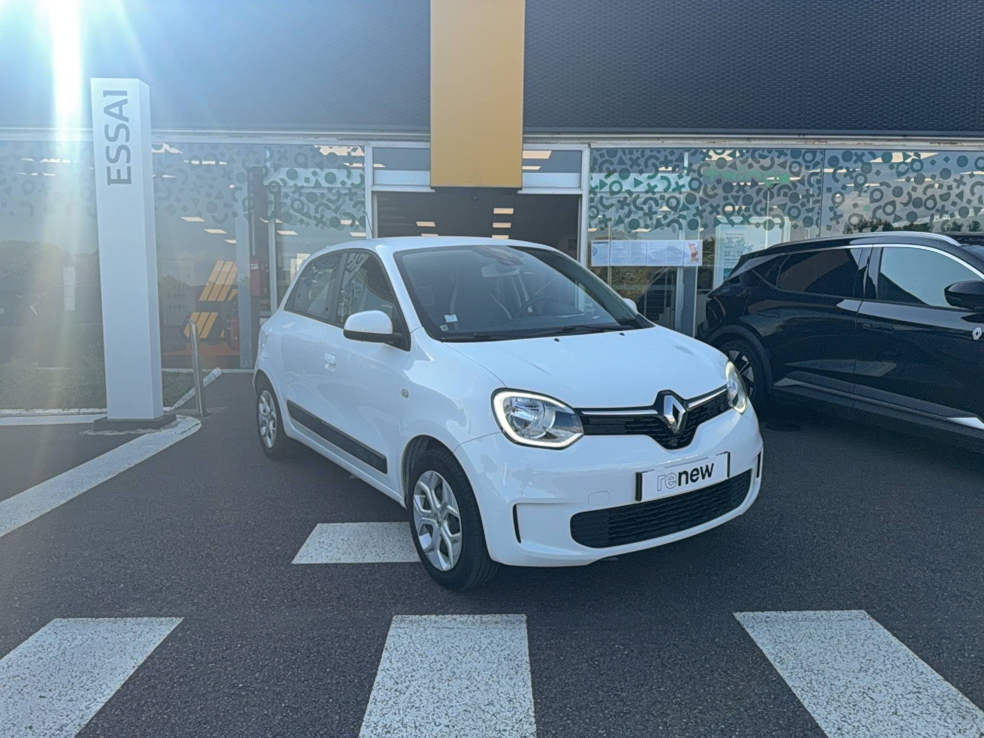 Vente en ligne Renault Twingo 3  SCe 65 - 21 au prix de 11 464 €