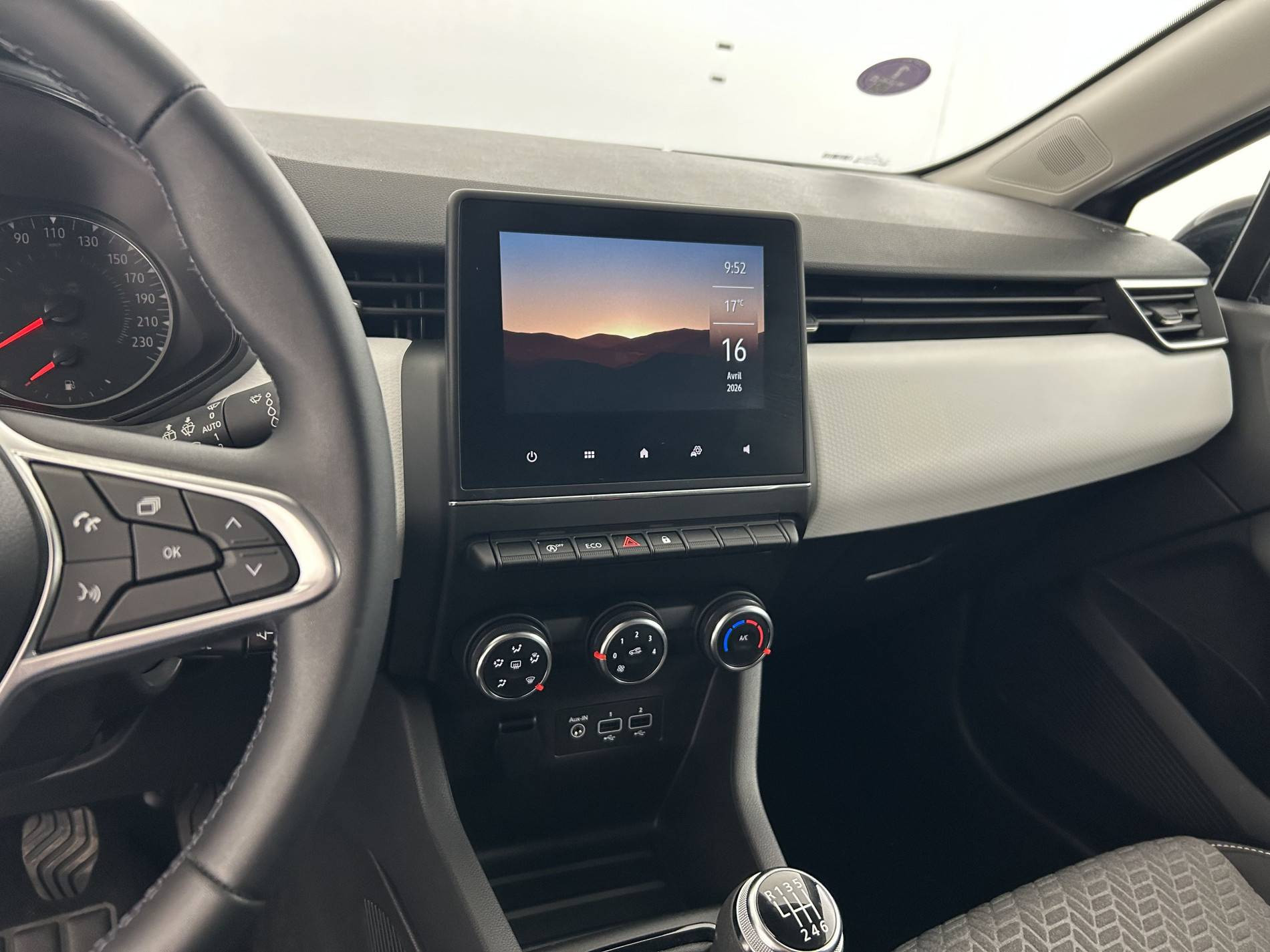 Vente en ligne Renault Clio 5 Clio TCe 90 au prix de 15 490 €