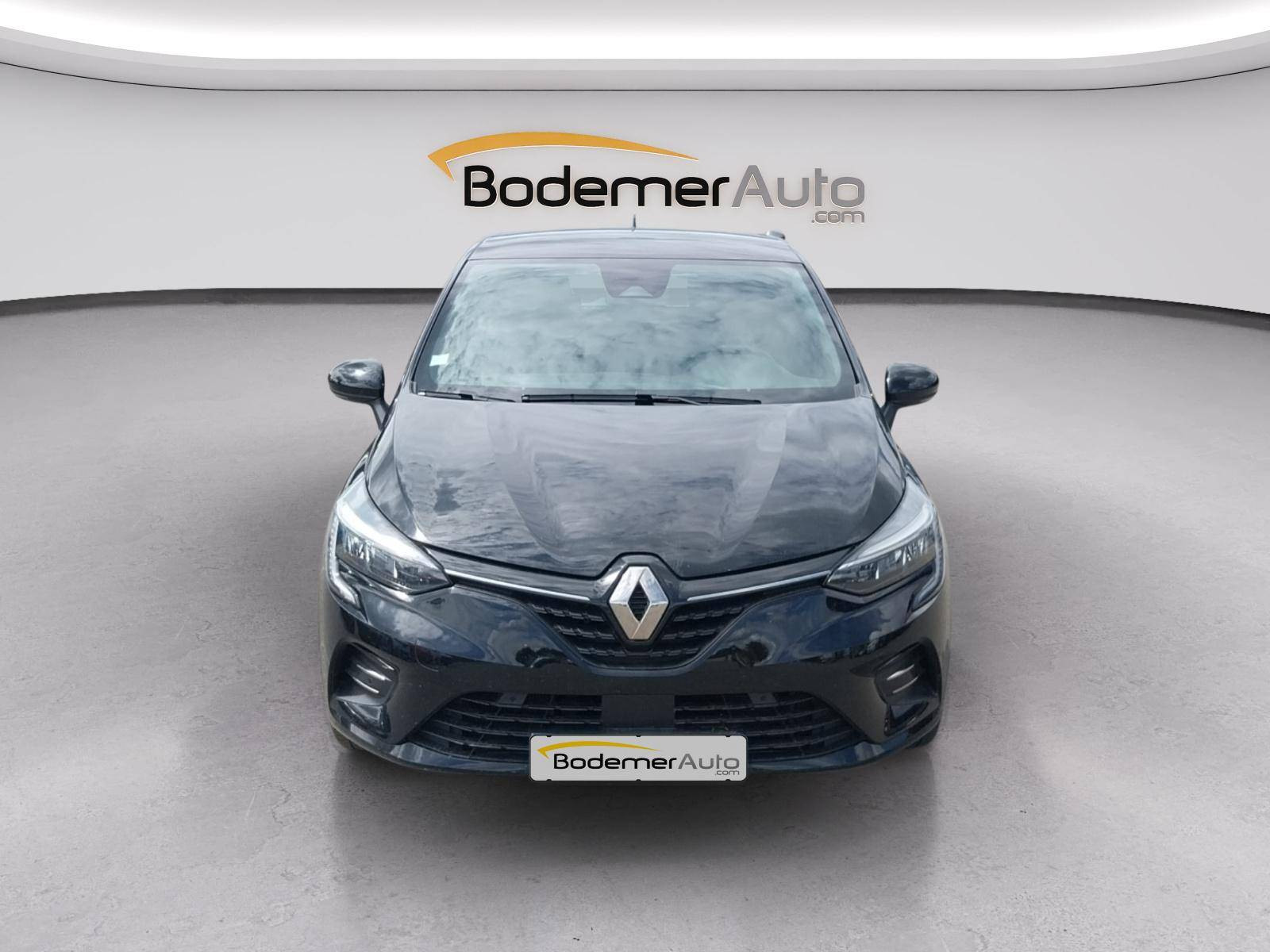 Vente en ligne Renault Clio 5 Clio E-Tech 140 - 21N au prix de 15 890 €