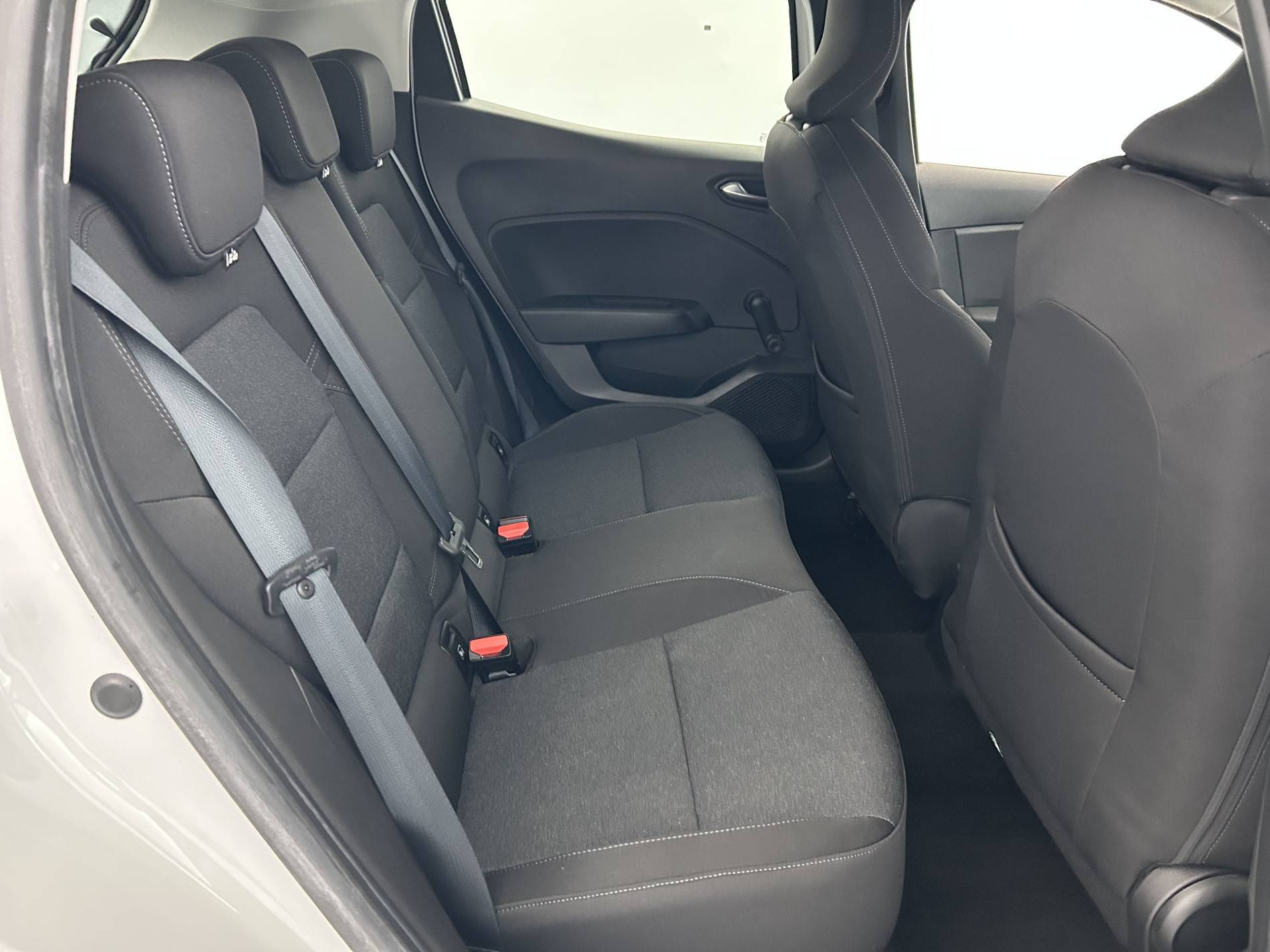 Vente en ligne Renault Clio 5 Clio TCe 90 au prix de 13 890 €
