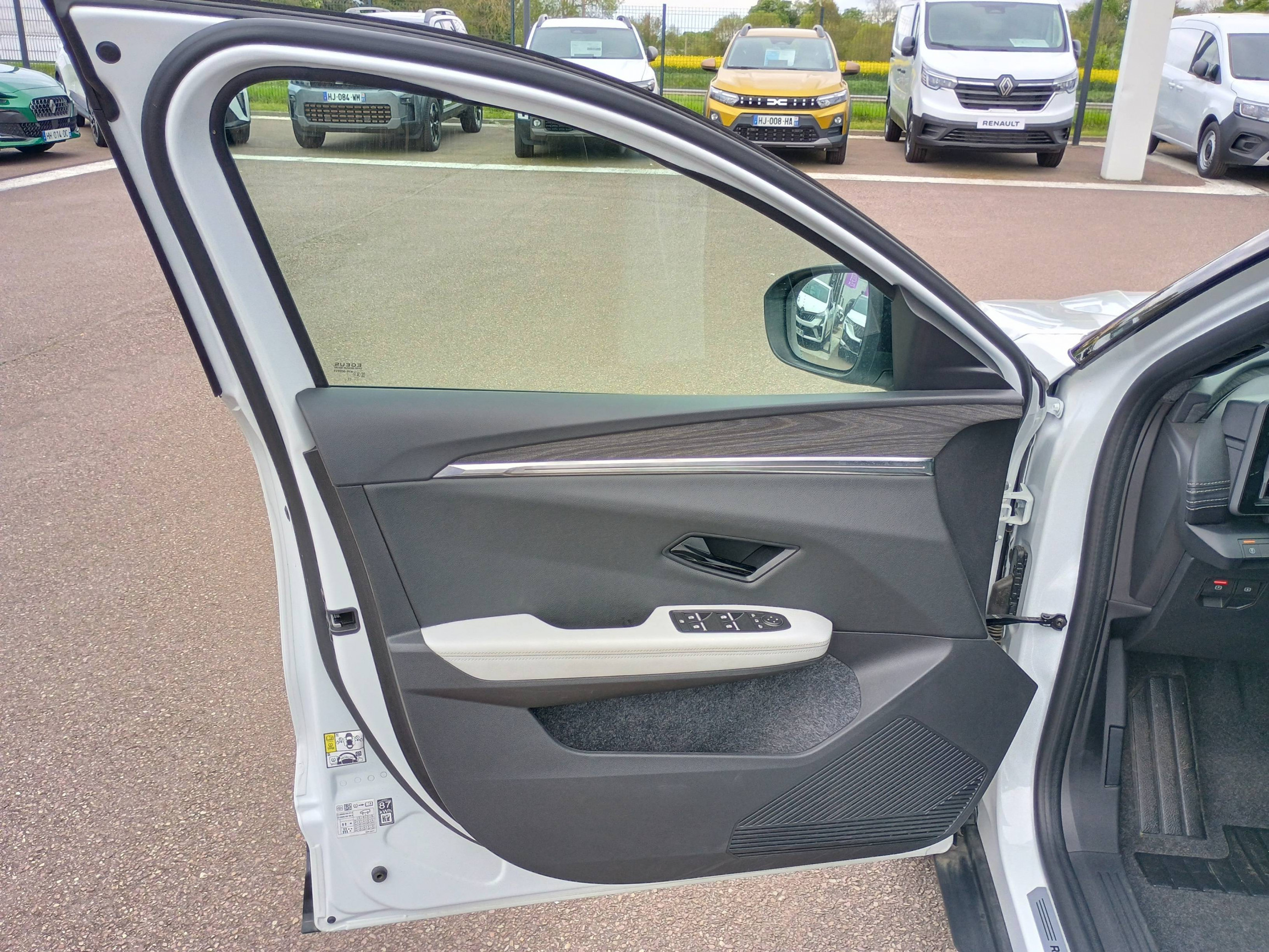 Vente en ligne Renault Scenic E-Tech  220 ch grande autonomie au prix de 39 491 €