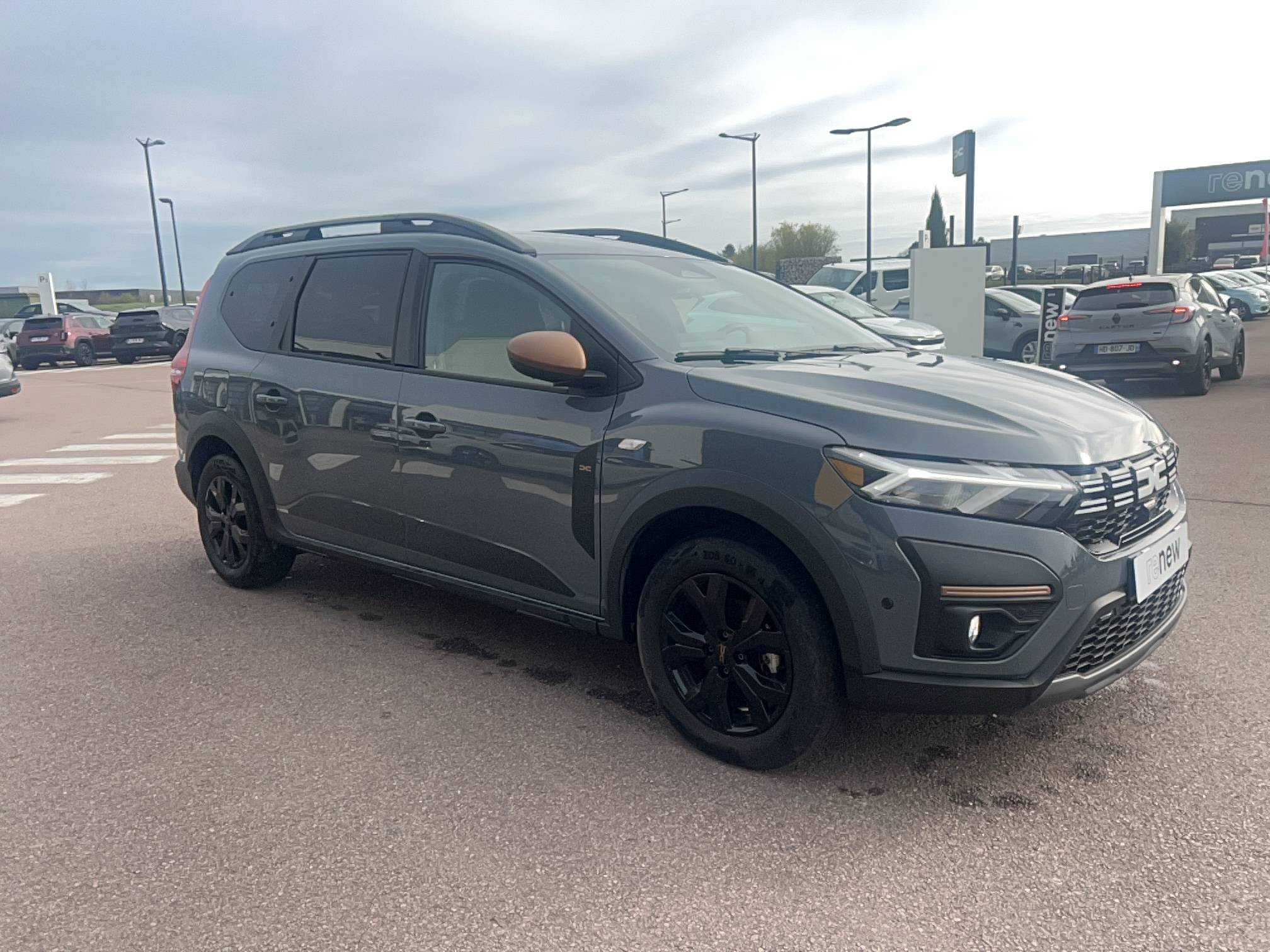 Vente en ligne Dacia Jogger  Hybrid 140 7 places GSR2 au prix de 25 991 €