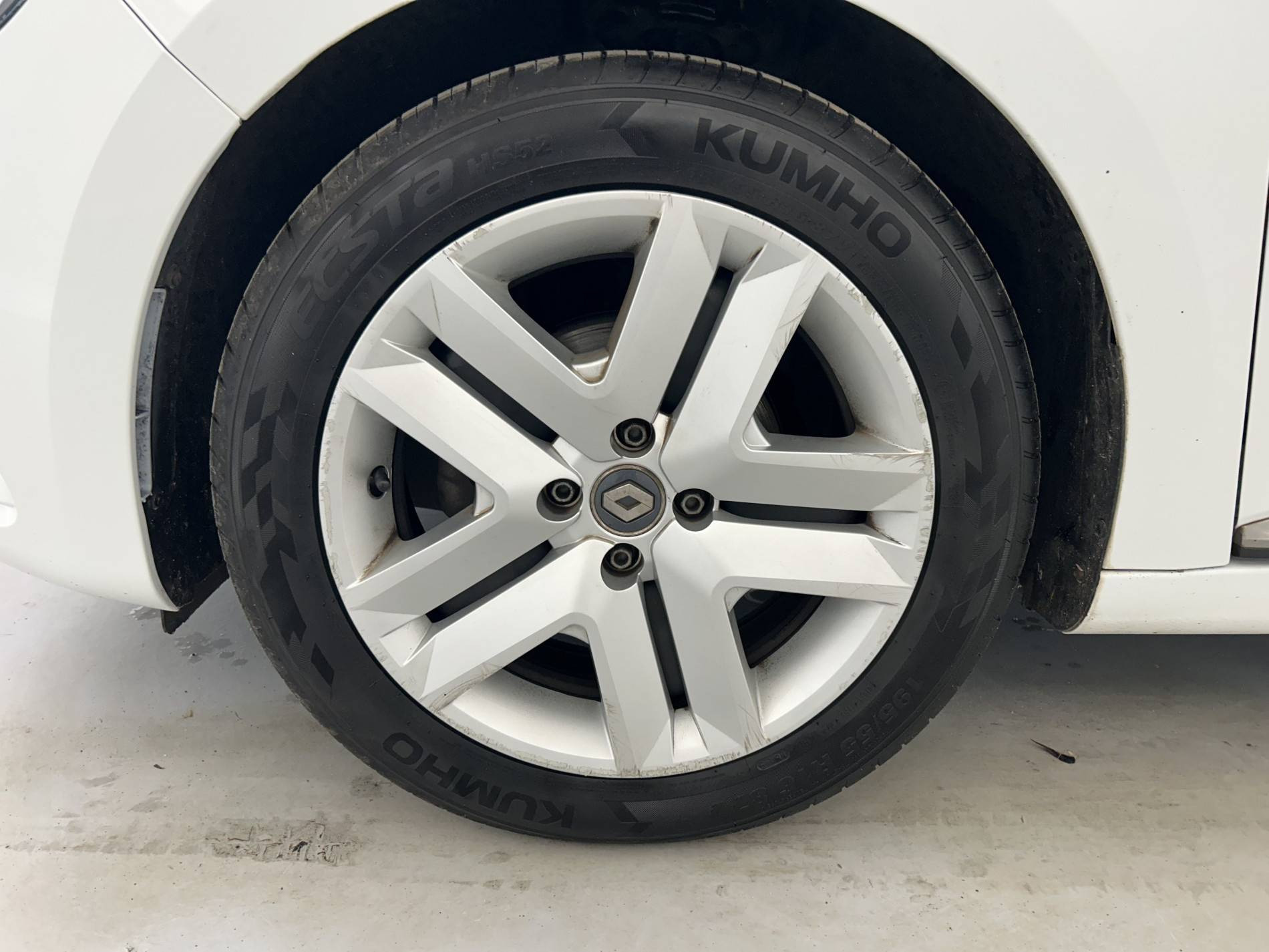 Vente en ligne Renault Clio 5 Clio SCe 75 au prix de 10 490 €