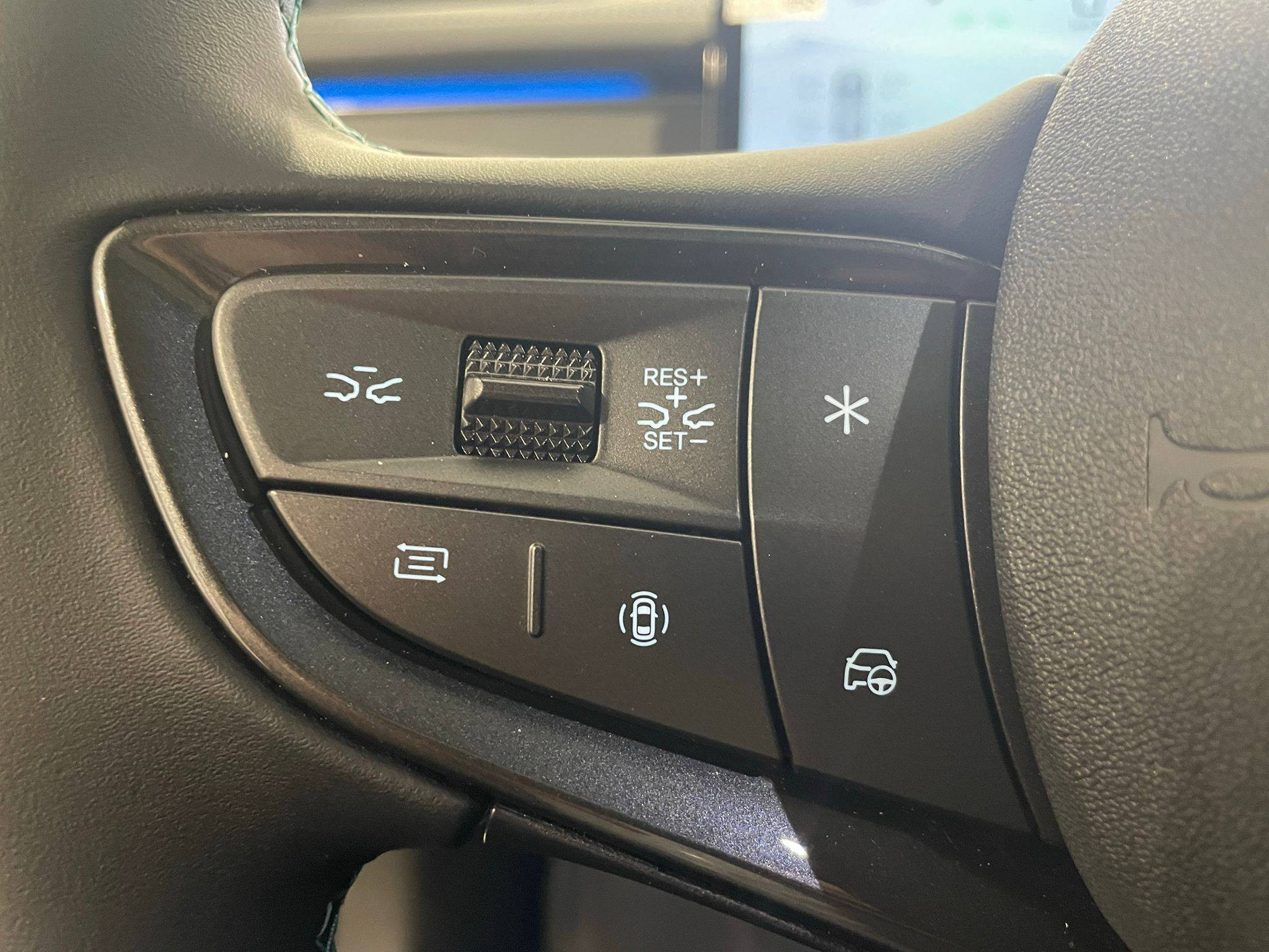 Vente en ligne Byd Seal 6 DM-i  1.5l DM-i 156 kW PHEV au prix de 35 990 €