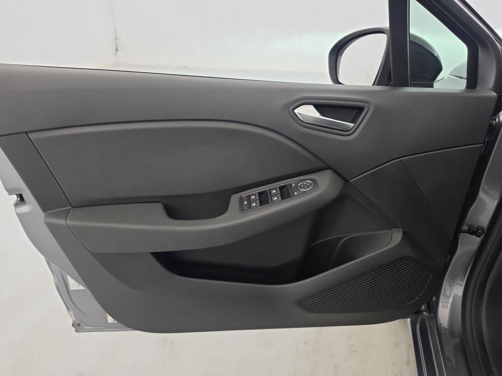 Vente en ligne Renault Clio 5 Clio Blue dCi 100 ch GSR2 au prix de 16 990 €