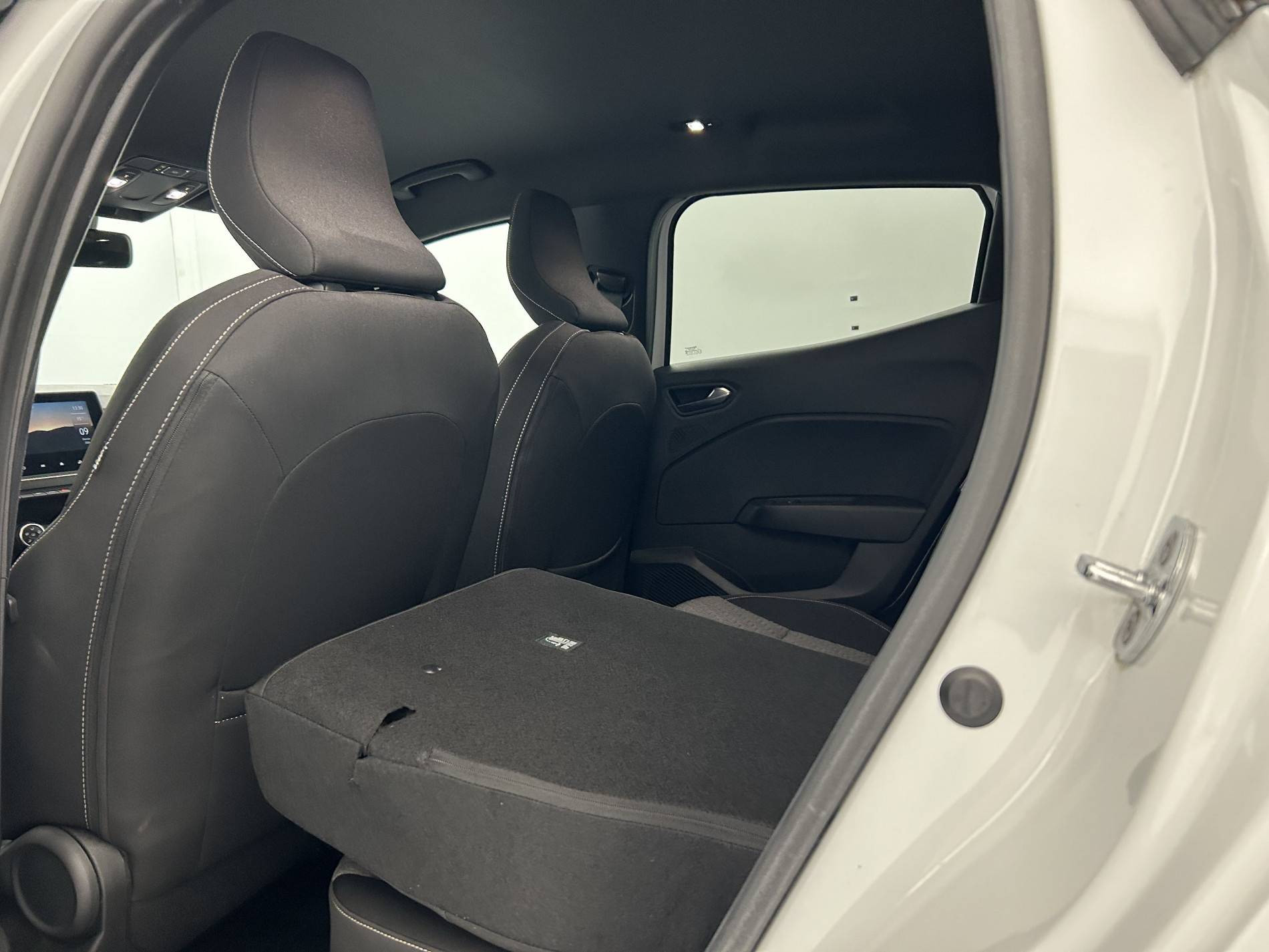 Vente en ligne Renault Clio 5 Clio TCe 90 - 21N au prix de 14 290 €