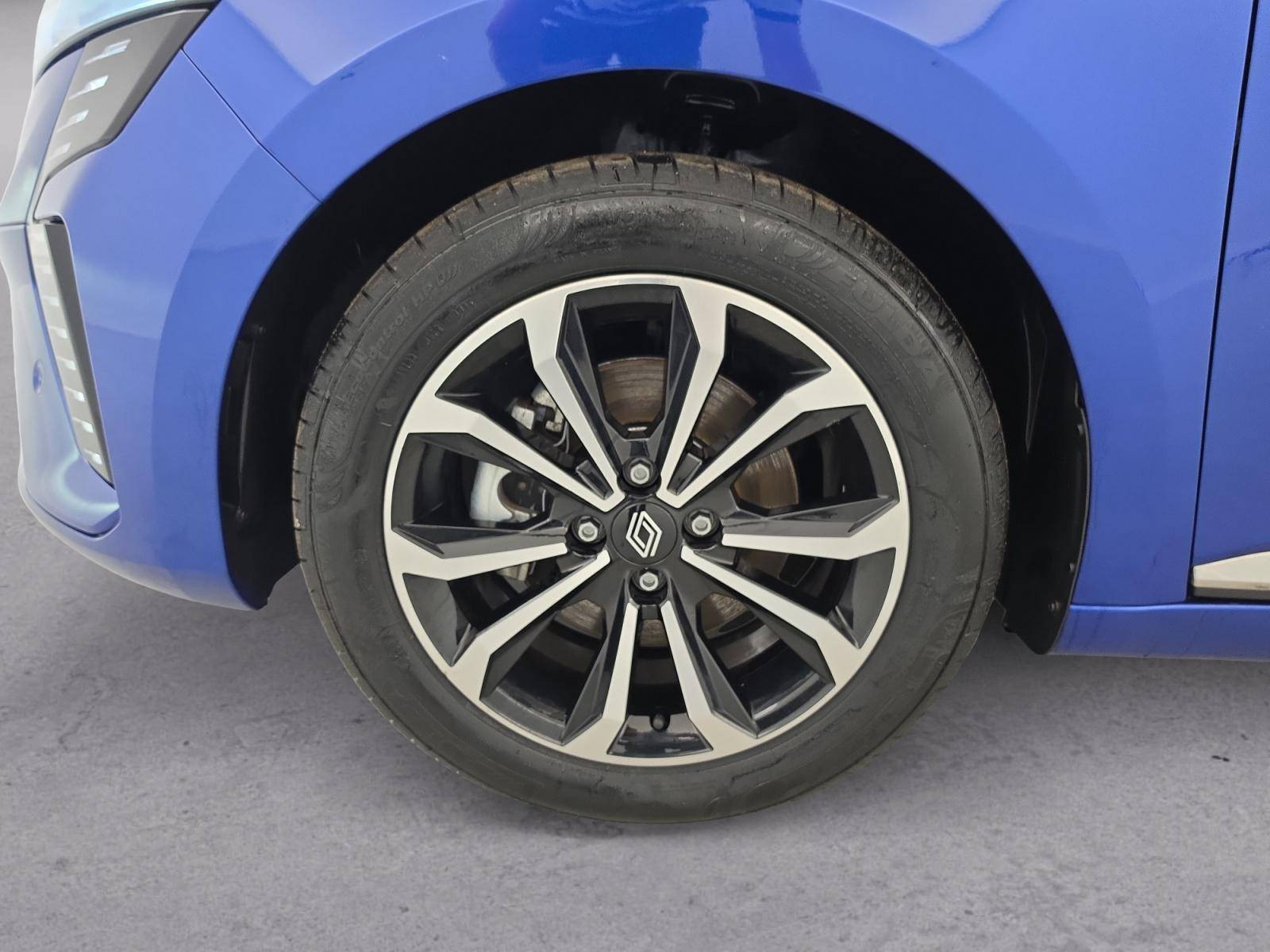 Vente en ligne Renault Clio 5 Clio E-Tech full hybrid 145 au prix de 20 490 €