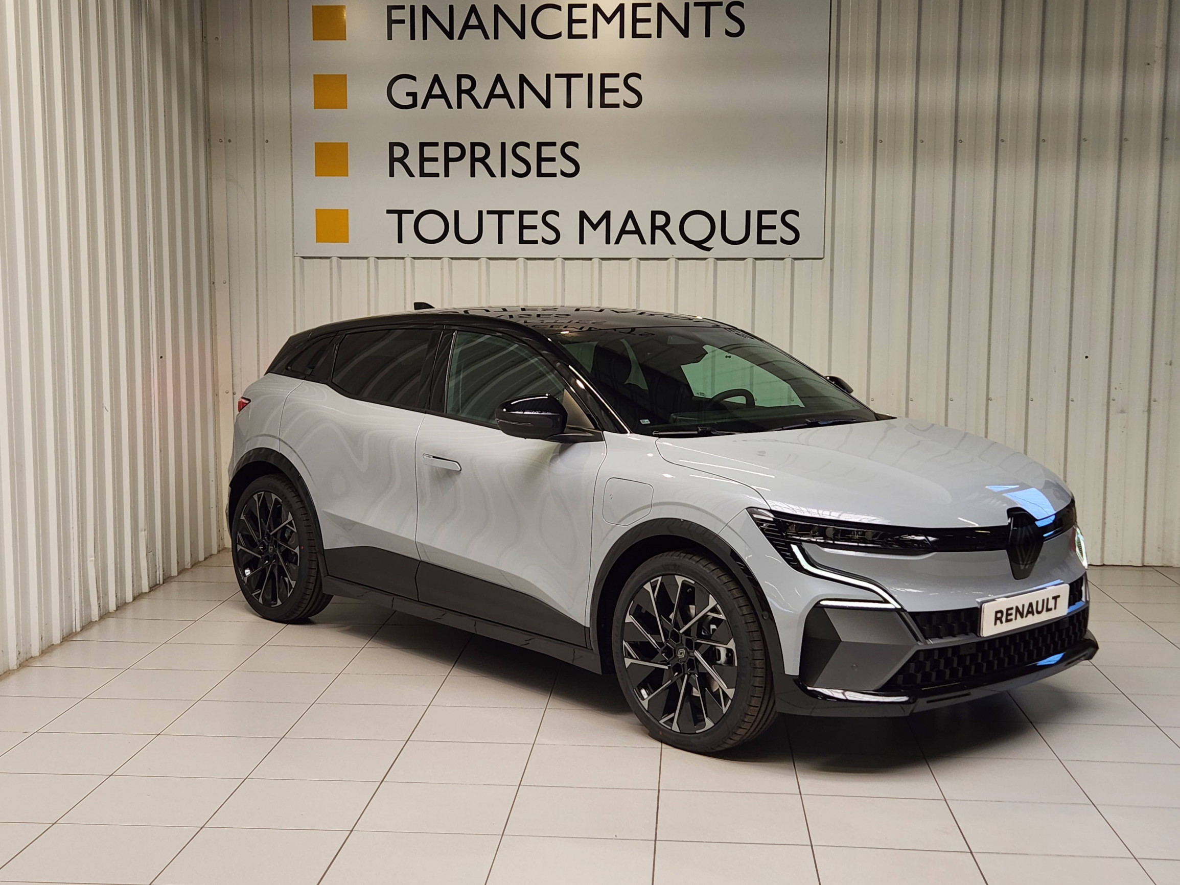 Vente en ligne Renault Megane E-Tech  220 ch autonomie confort au prix de 38 490 €