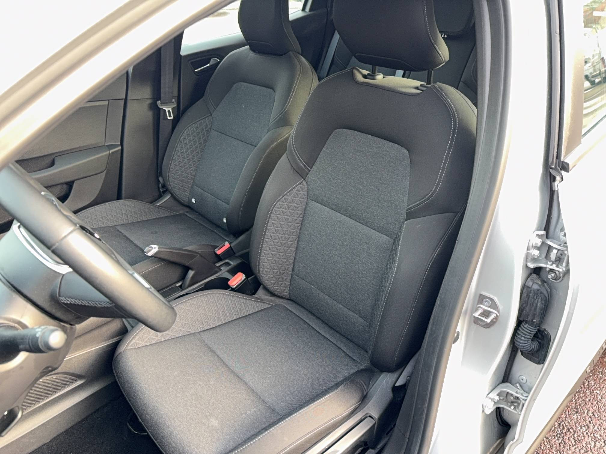 Vente en ligne Renault Clio 5 Clio TCe 90 au prix de 14 290 €