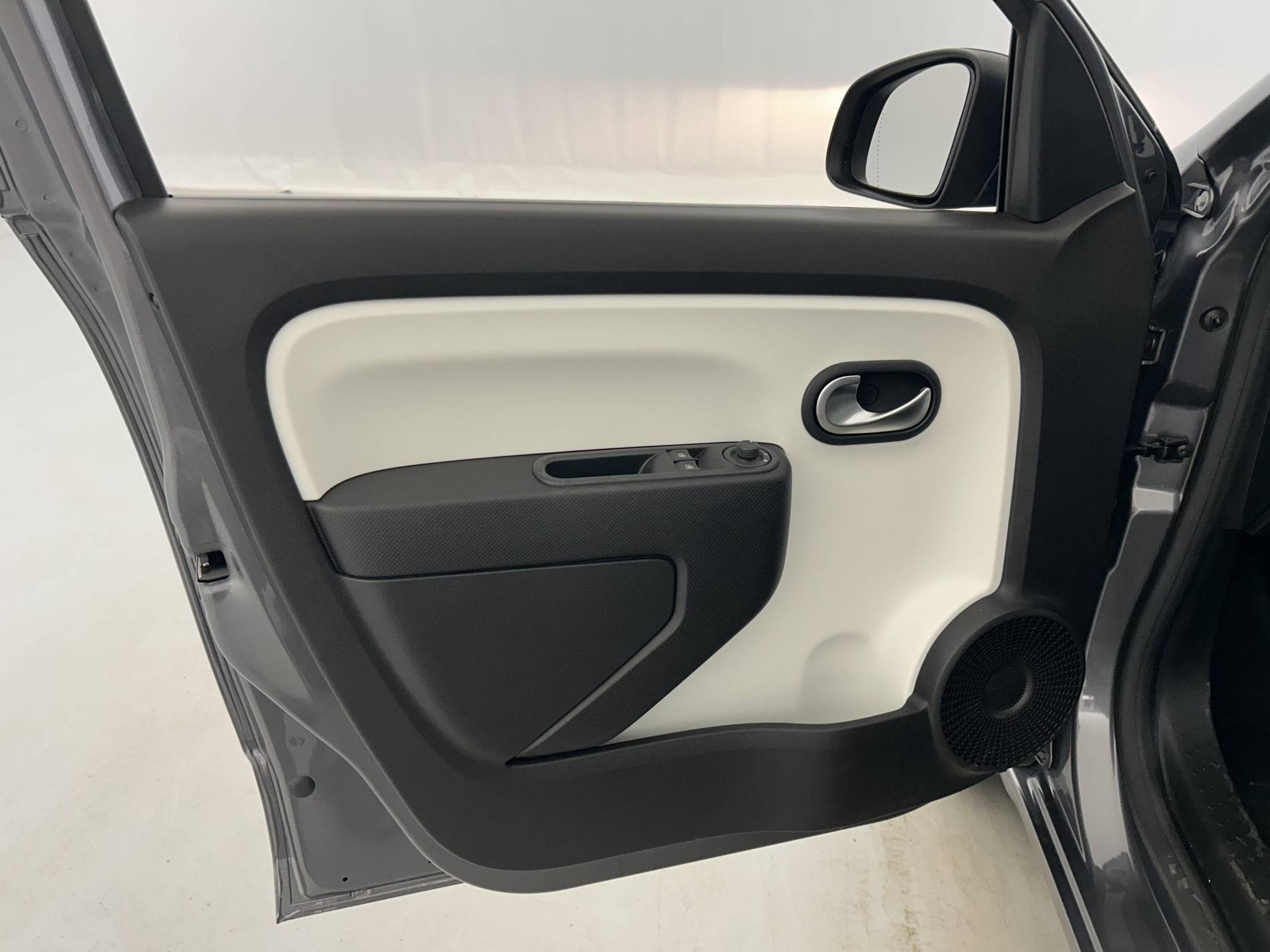 Vente en ligne Renault Twingo 3  SCe 75 - 20 au prix de 10 790 €