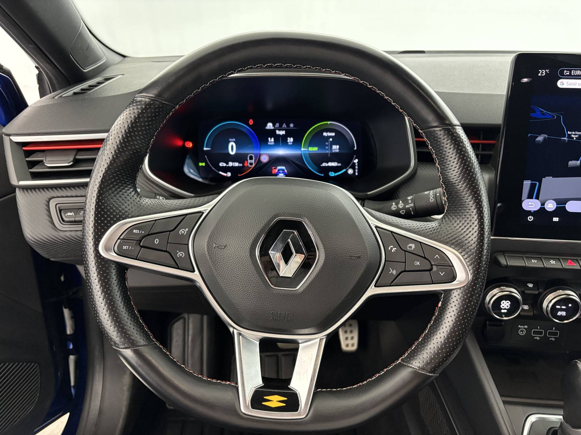 Vente en ligne Renault Clio 5 Clio E-Tech 140 - 21N au prix de 18 300 €