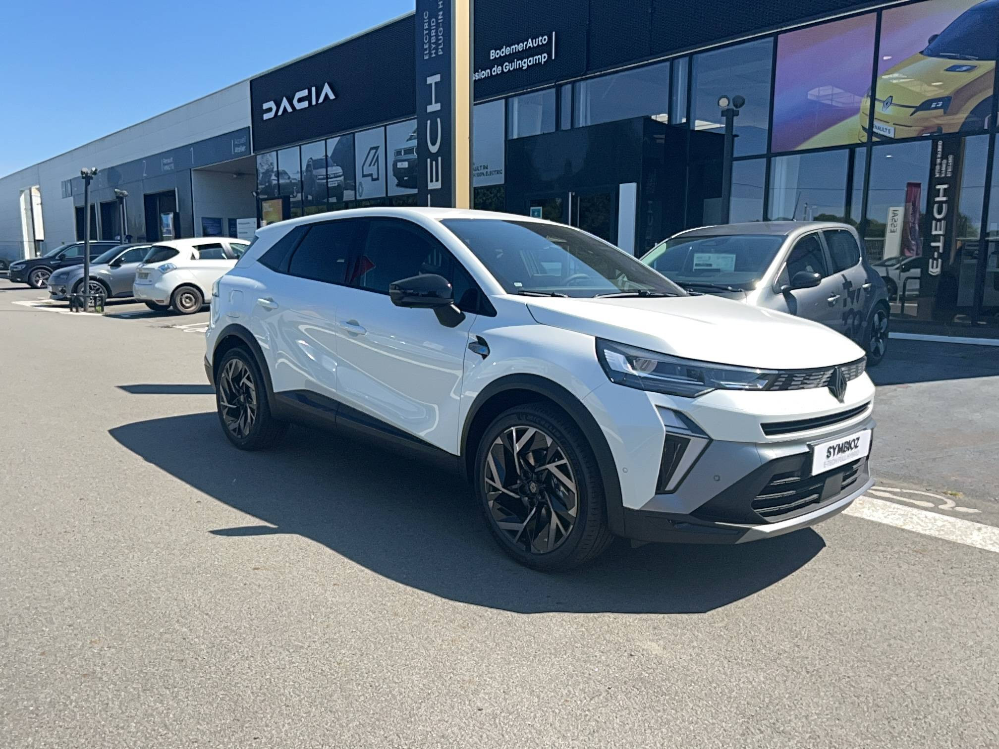 Vente en ligne Renault Symbioz  E-Tech full hybrid 160 ch au prix de 36 990 €
