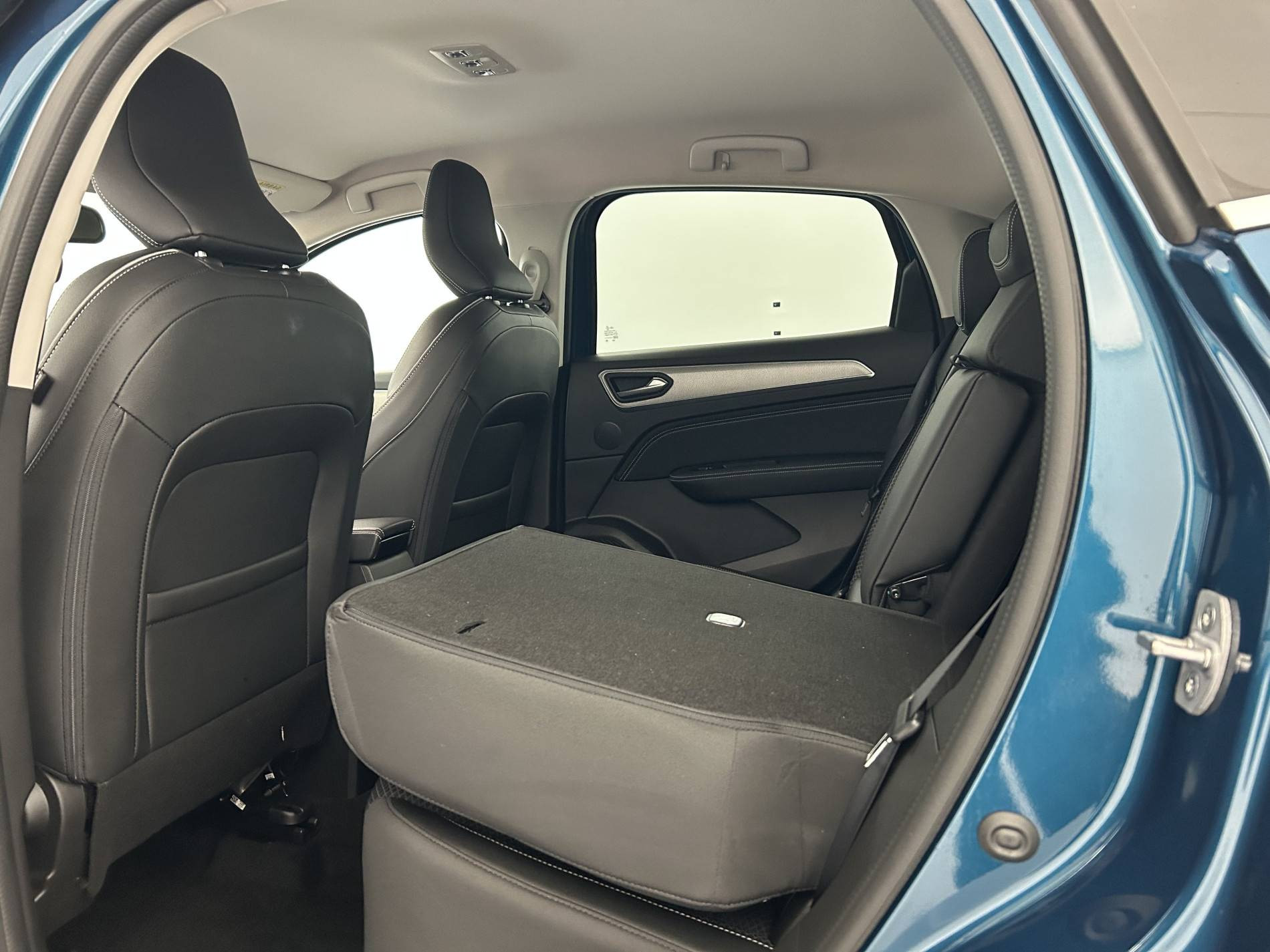 Vente en ligne Renault Arkana  E-Tech 145 - 21B au prix de 20 990 €