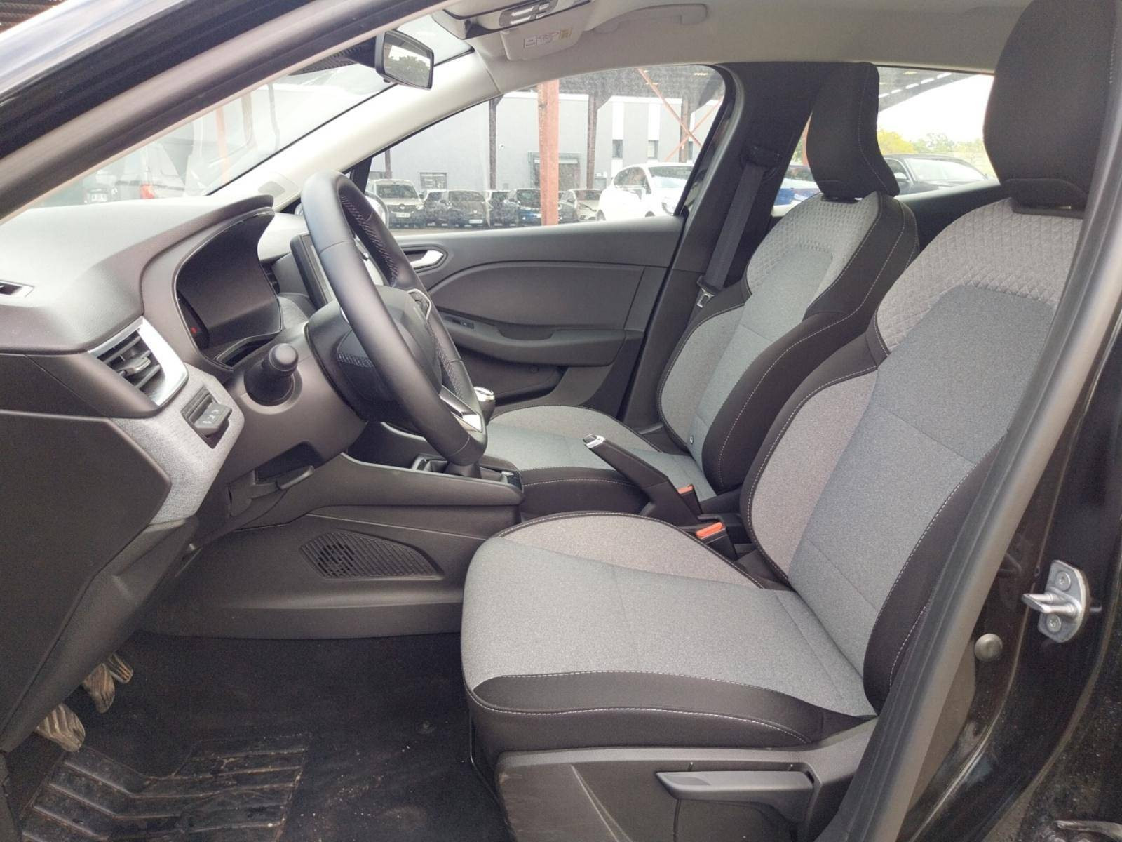 Vente en ligne Renault Clio 5 Clio Blue dCi 100 ch GSR2 au prix de 18 490 €