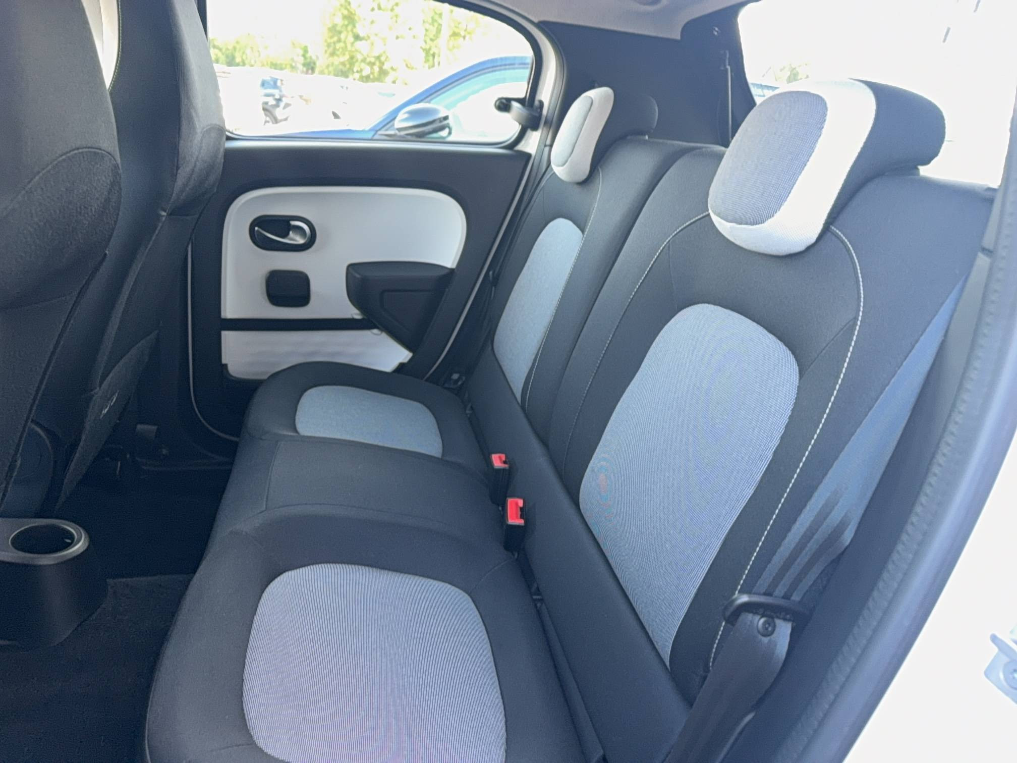 Vente en ligne Renault Twingo 3  SCe 65 - 21 au prix de 11 464 €
