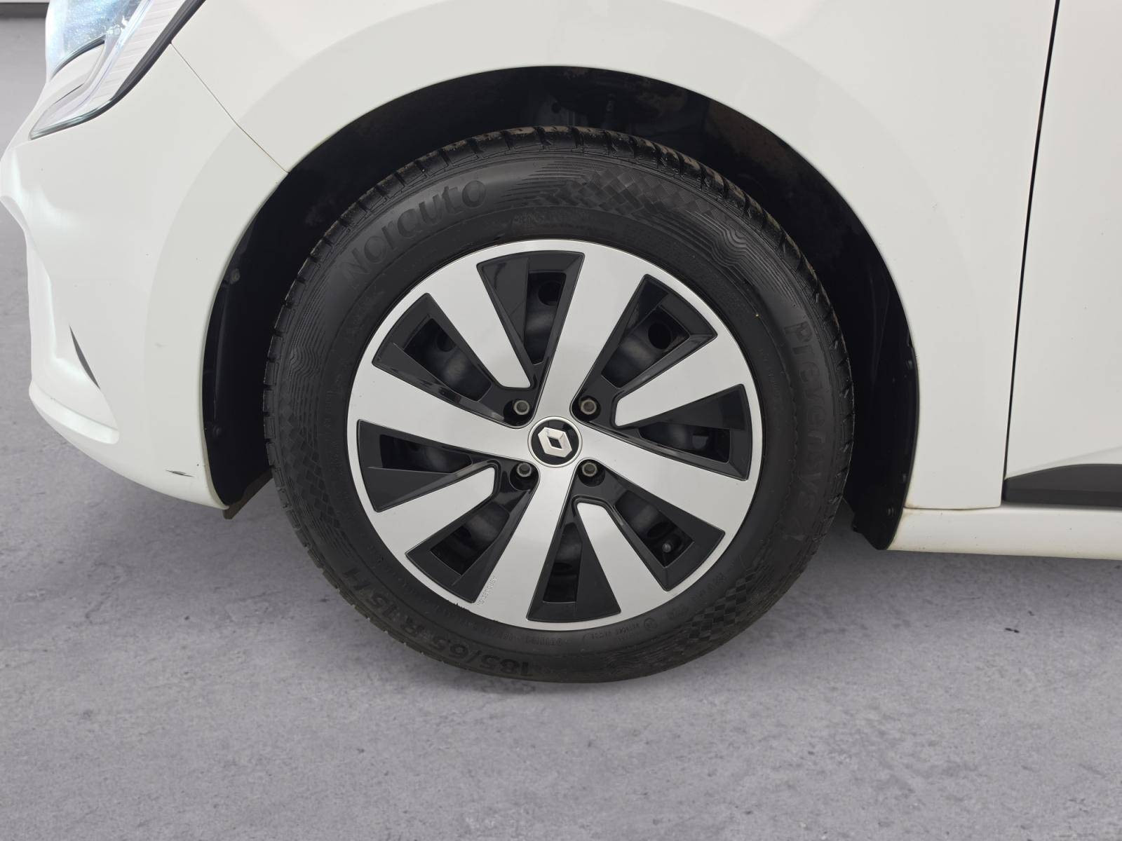Vente en ligne Renault Clio 5 Clio TCe 90 au prix de 12 790 €