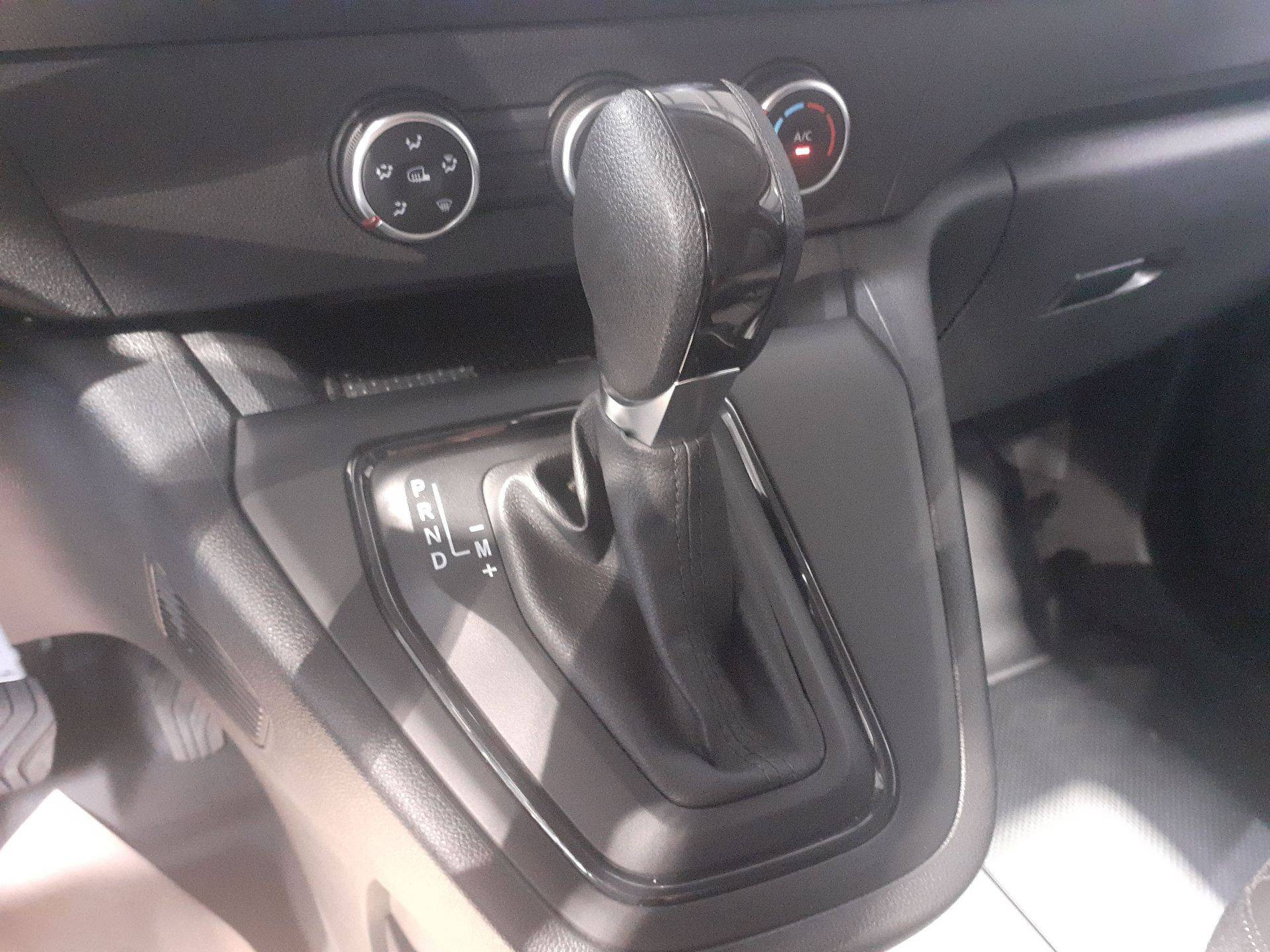 Vente en ligne Renault Kangoo Van  TOLE L1 BLUE DCI 95 AUTO au prix de 24 265 €