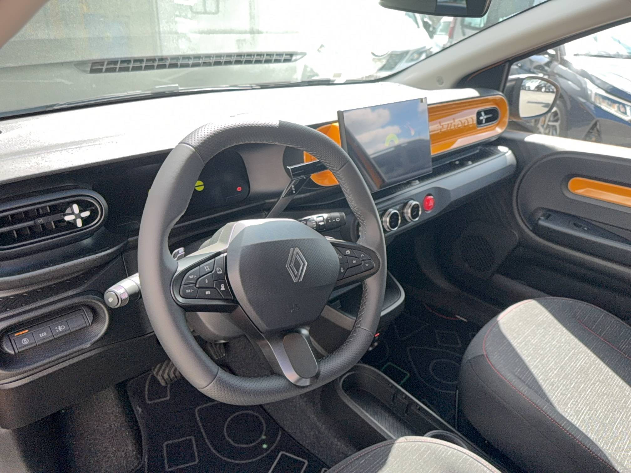 Vente en ligne Renault Twingo Electrique  80 ch autonomie urbaine au prix de 18 370 €