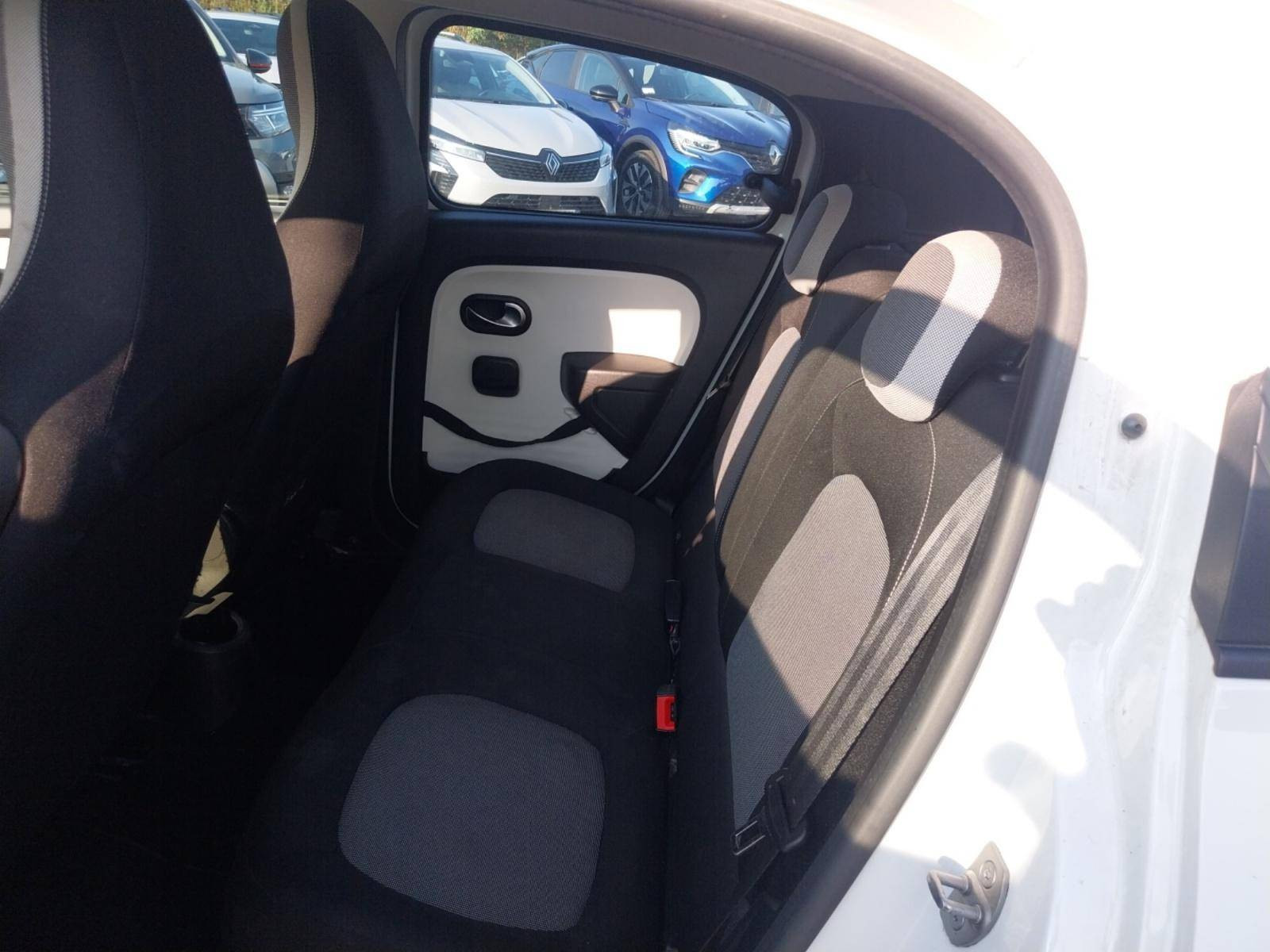 Vente en ligne Renault Twingo Electrique Twingo III E-Tech au prix de 10 890 €